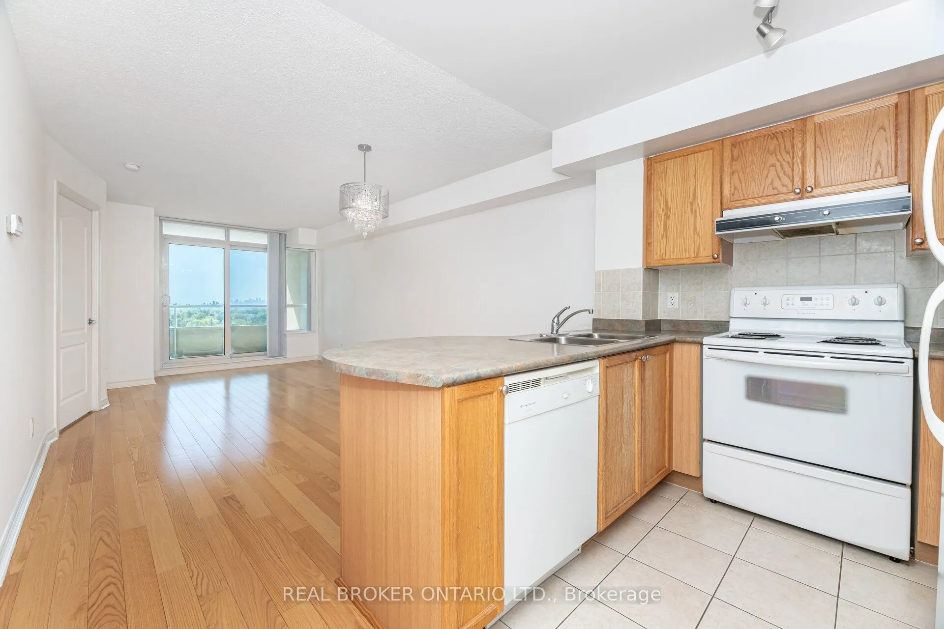 17 Barberry Place, #1109