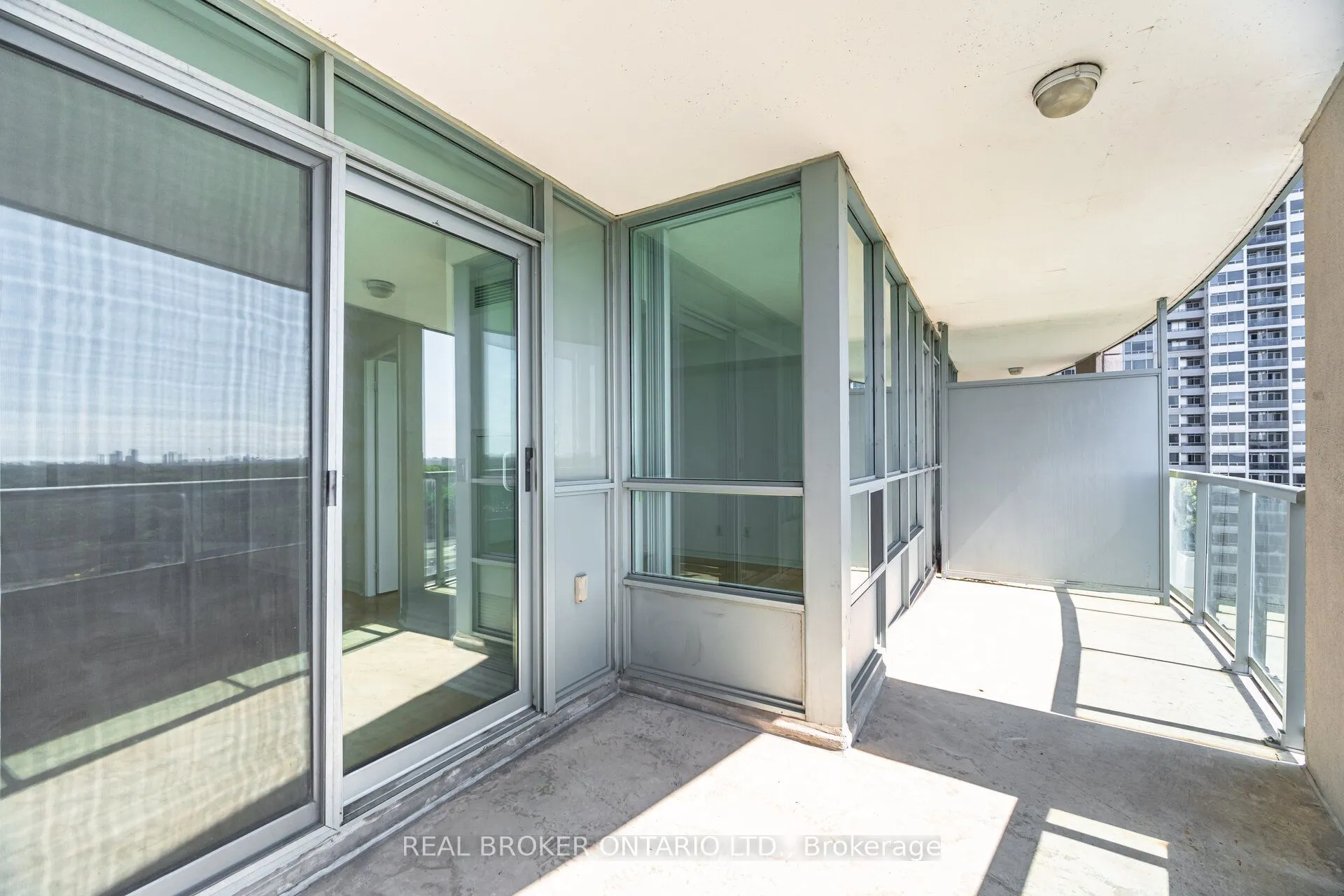 17 Barberry Place, #1109