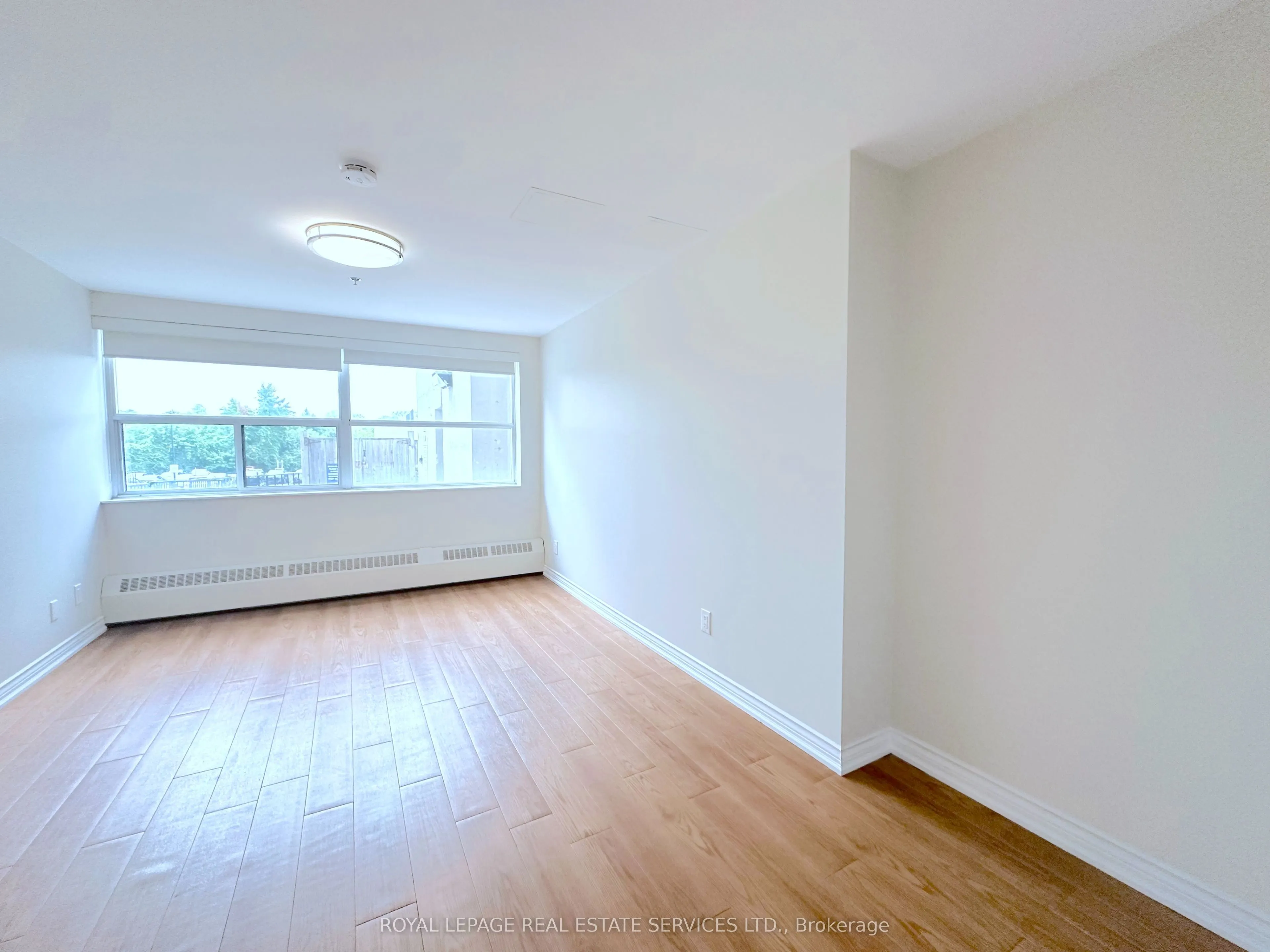 15 Brookbanks Drive, #106
