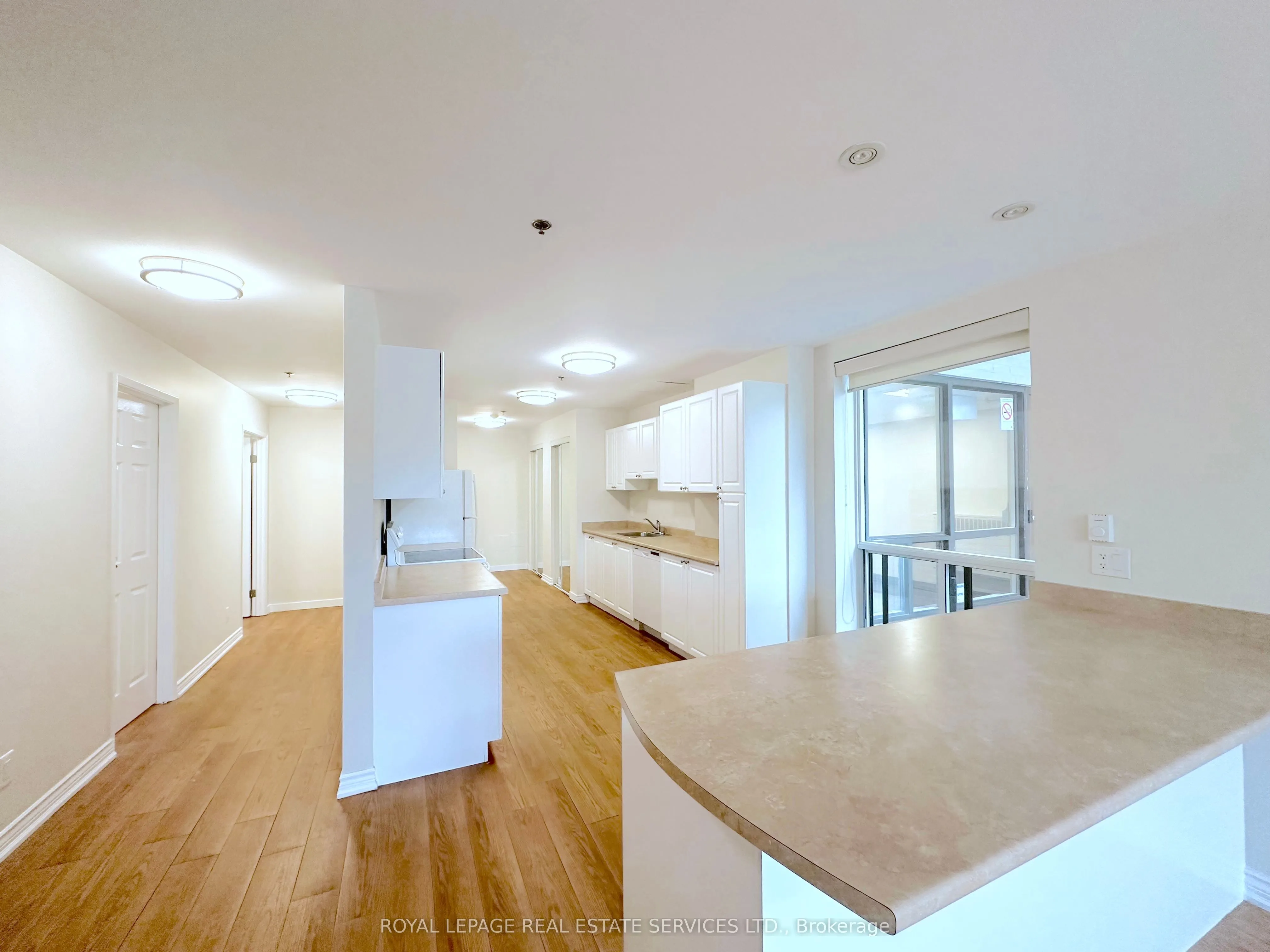 15 Brookbanks Drive, #106