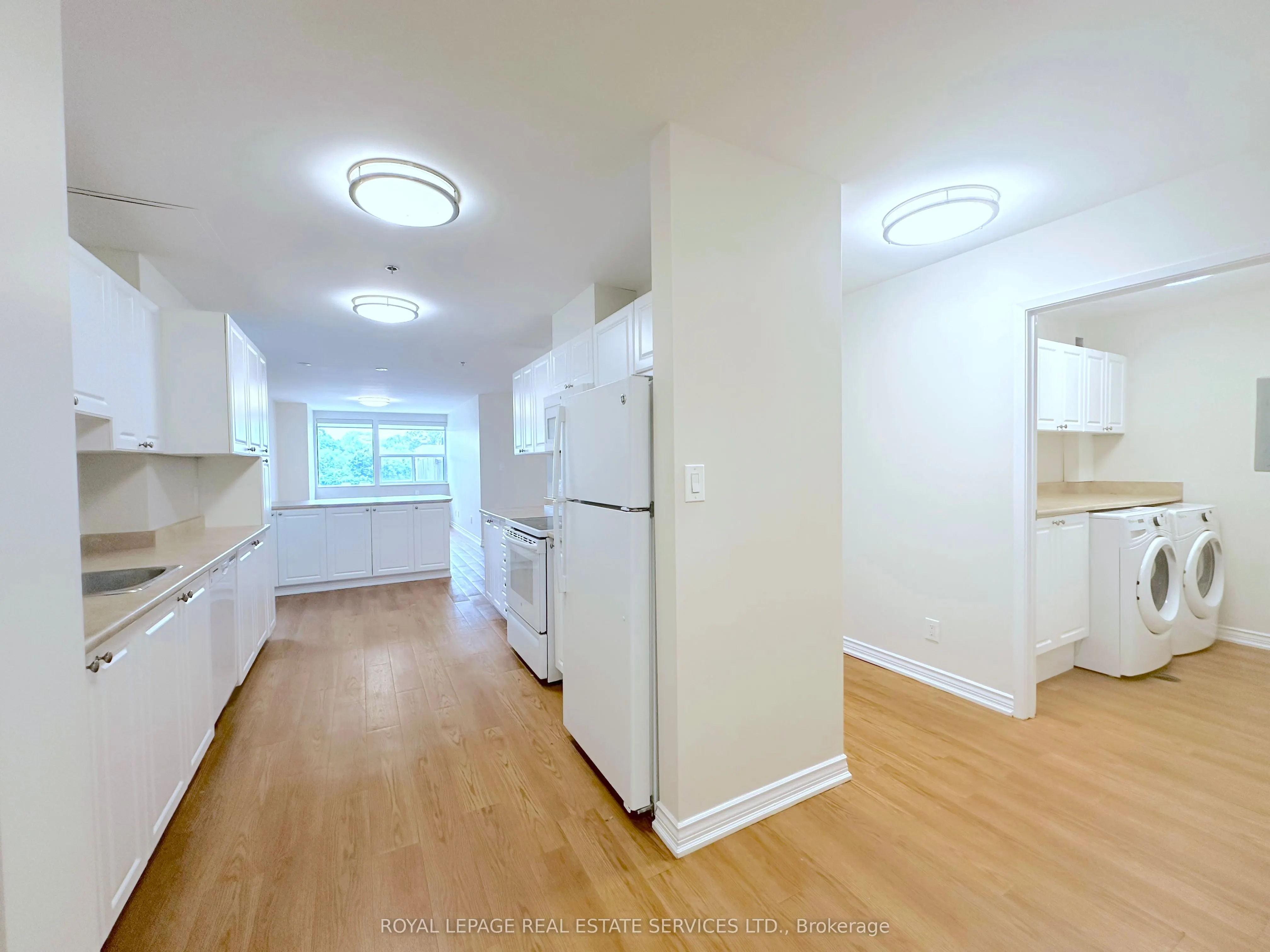 15 Brookbanks Drive, #106