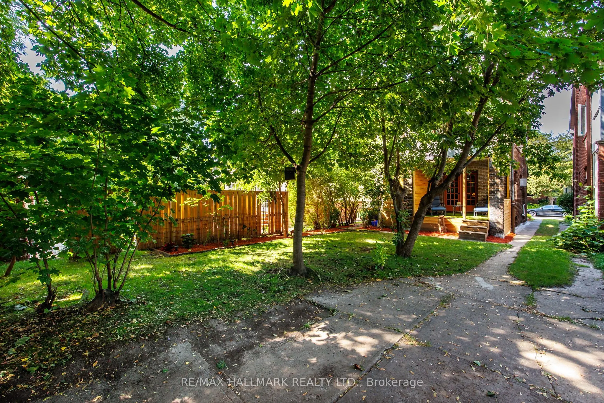 33 Austin Terrace