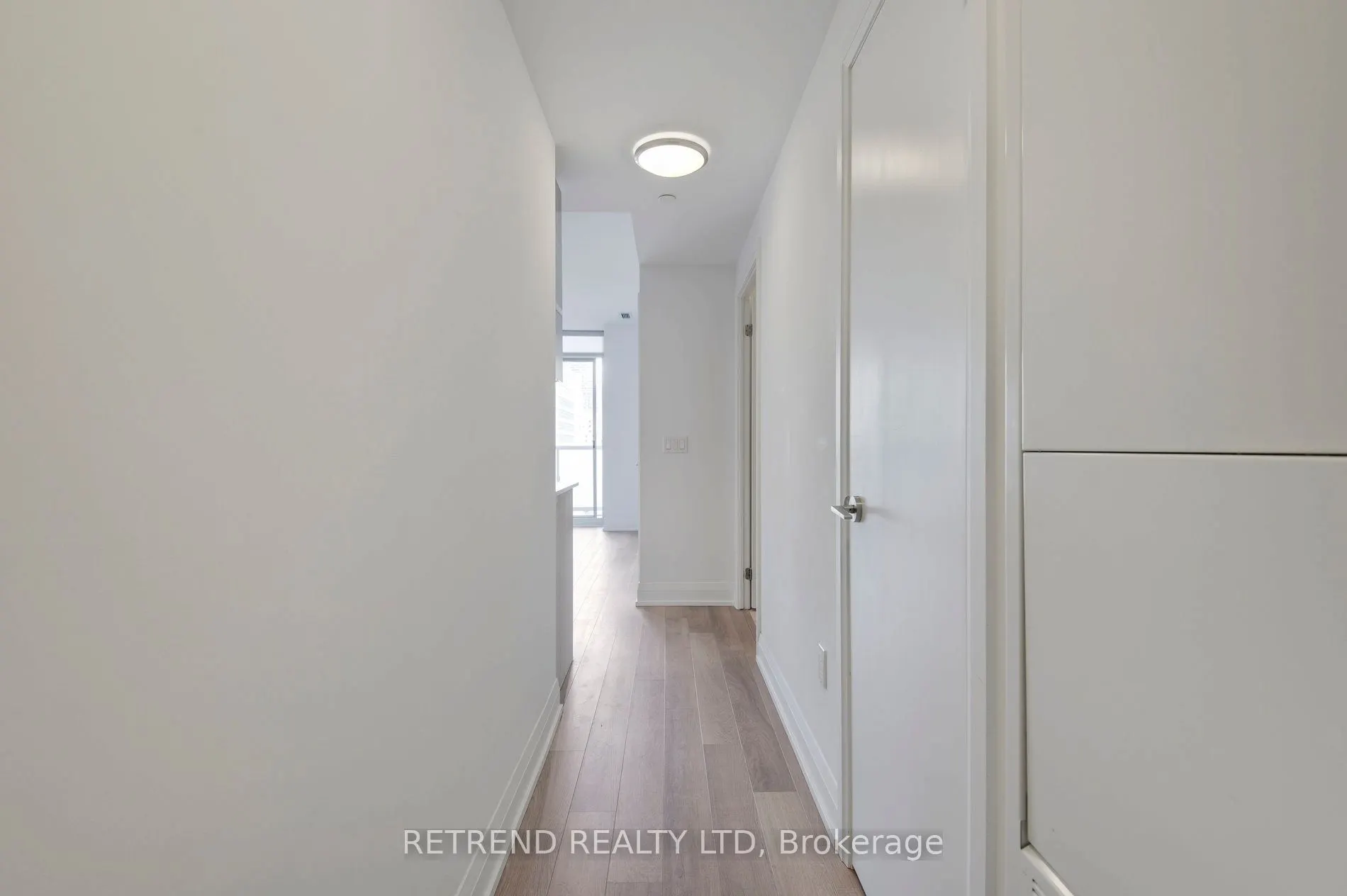 77 Mutual Street, #908