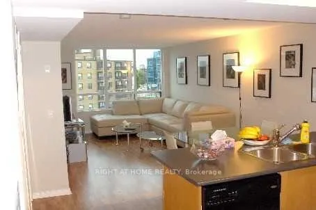 205 The Donway Road W, #525