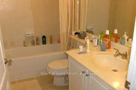 205 The Donway Road W, #525