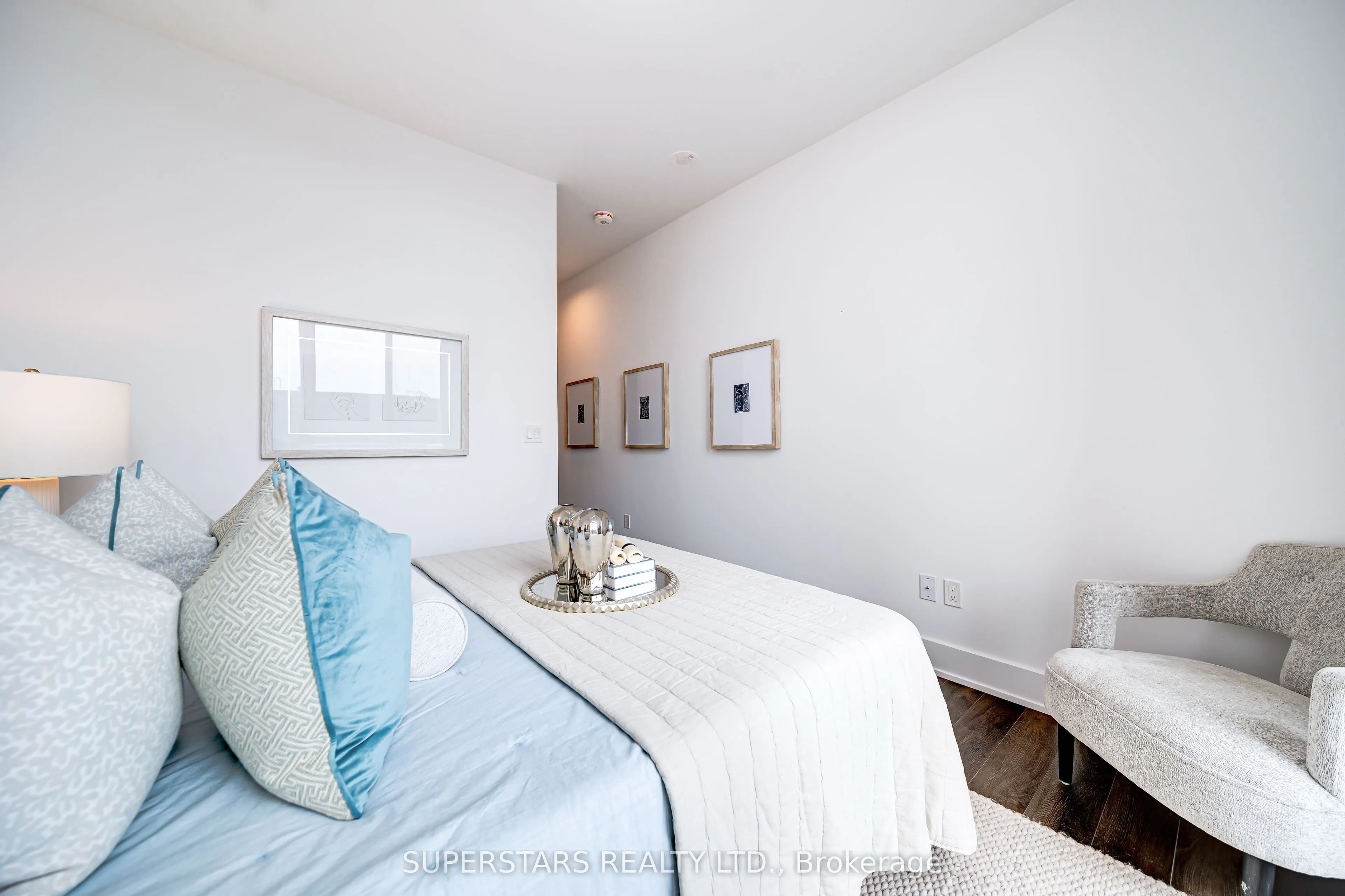 31 Tippett Road, #1705