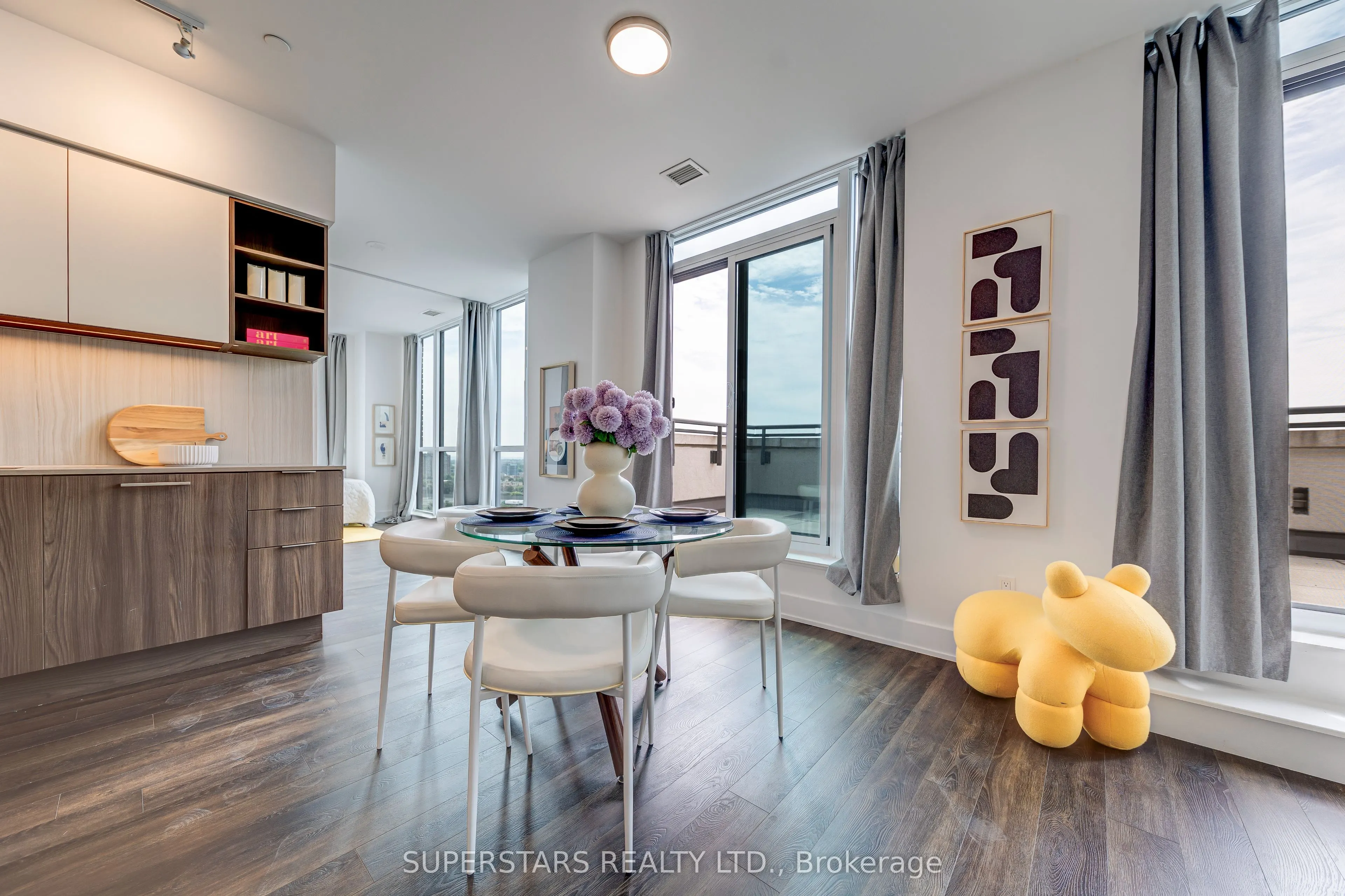 31 Tippett Road, #1705
