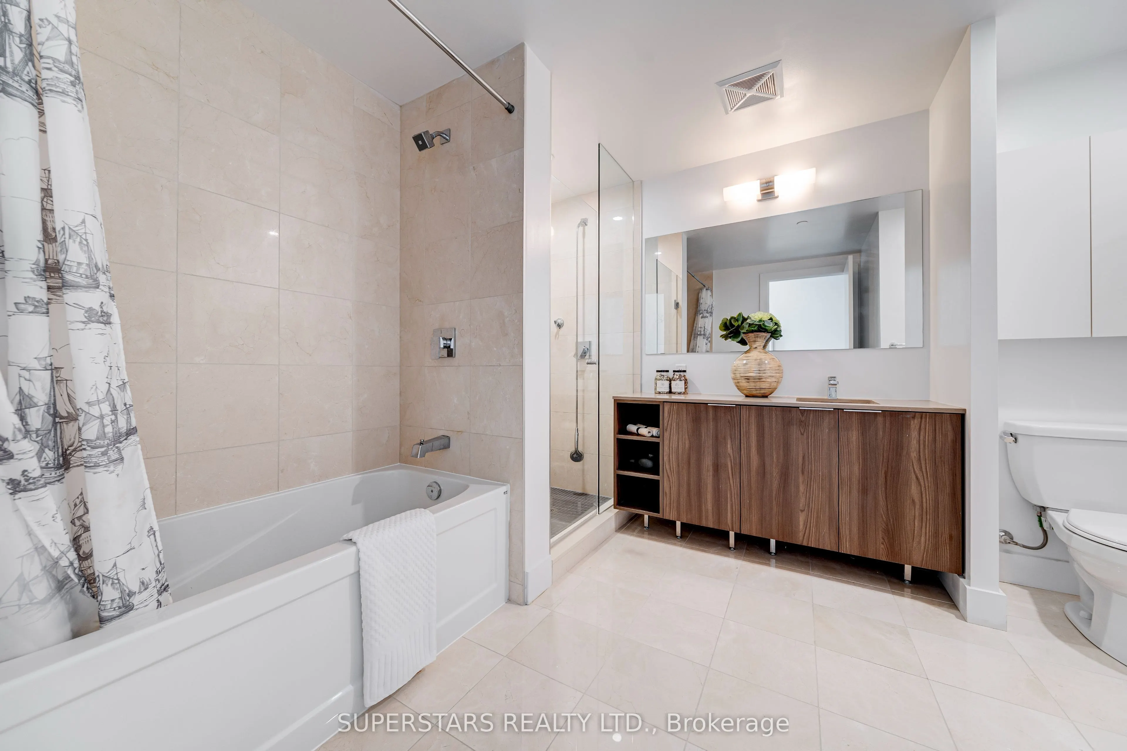 31 Tippett Road, #1705