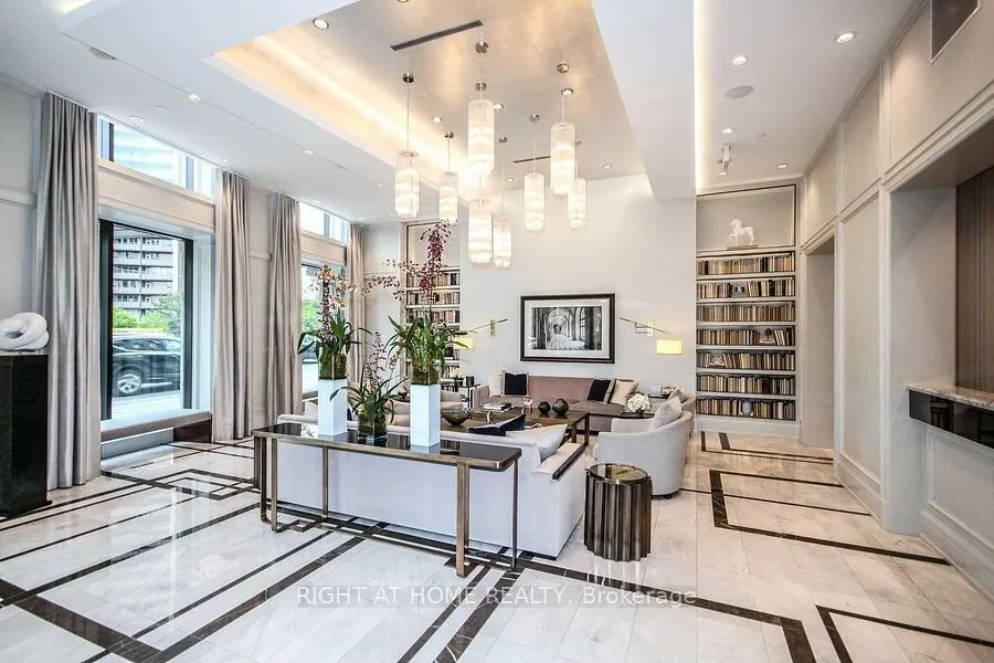 181 Davenport Road, #306