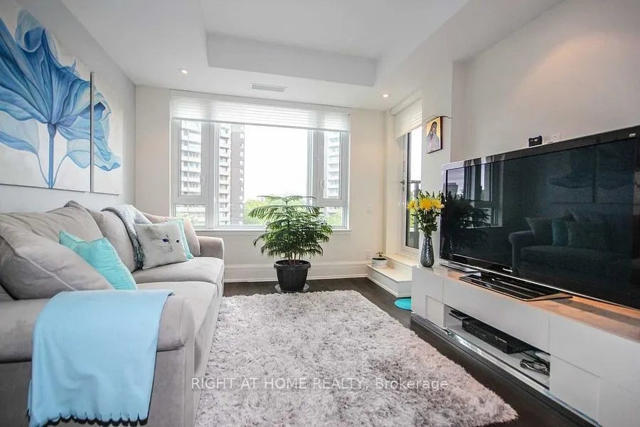 181 Davenport Road, #306