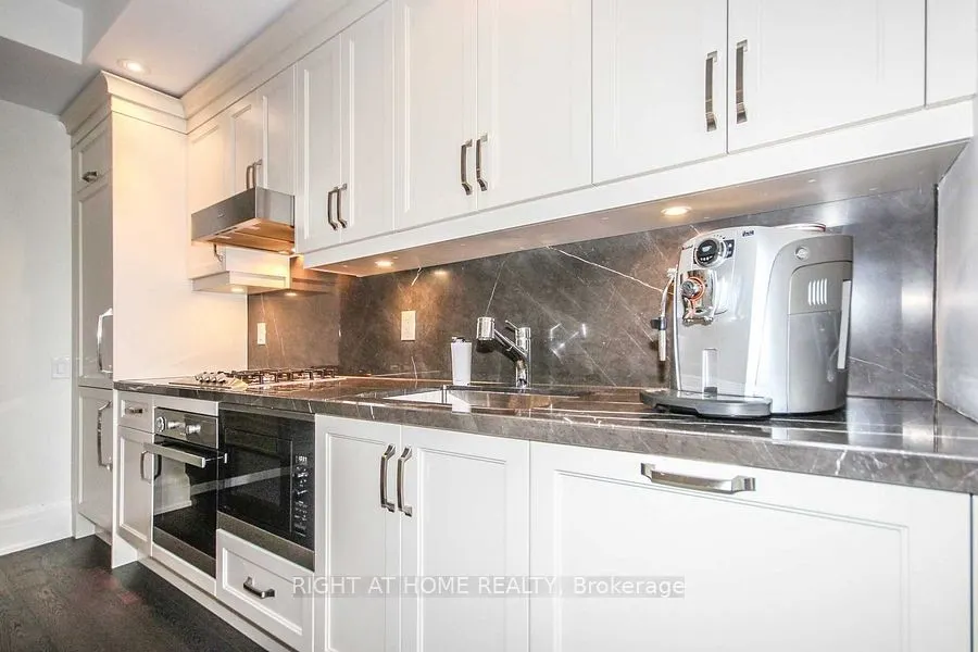 181 Davenport Road, #306