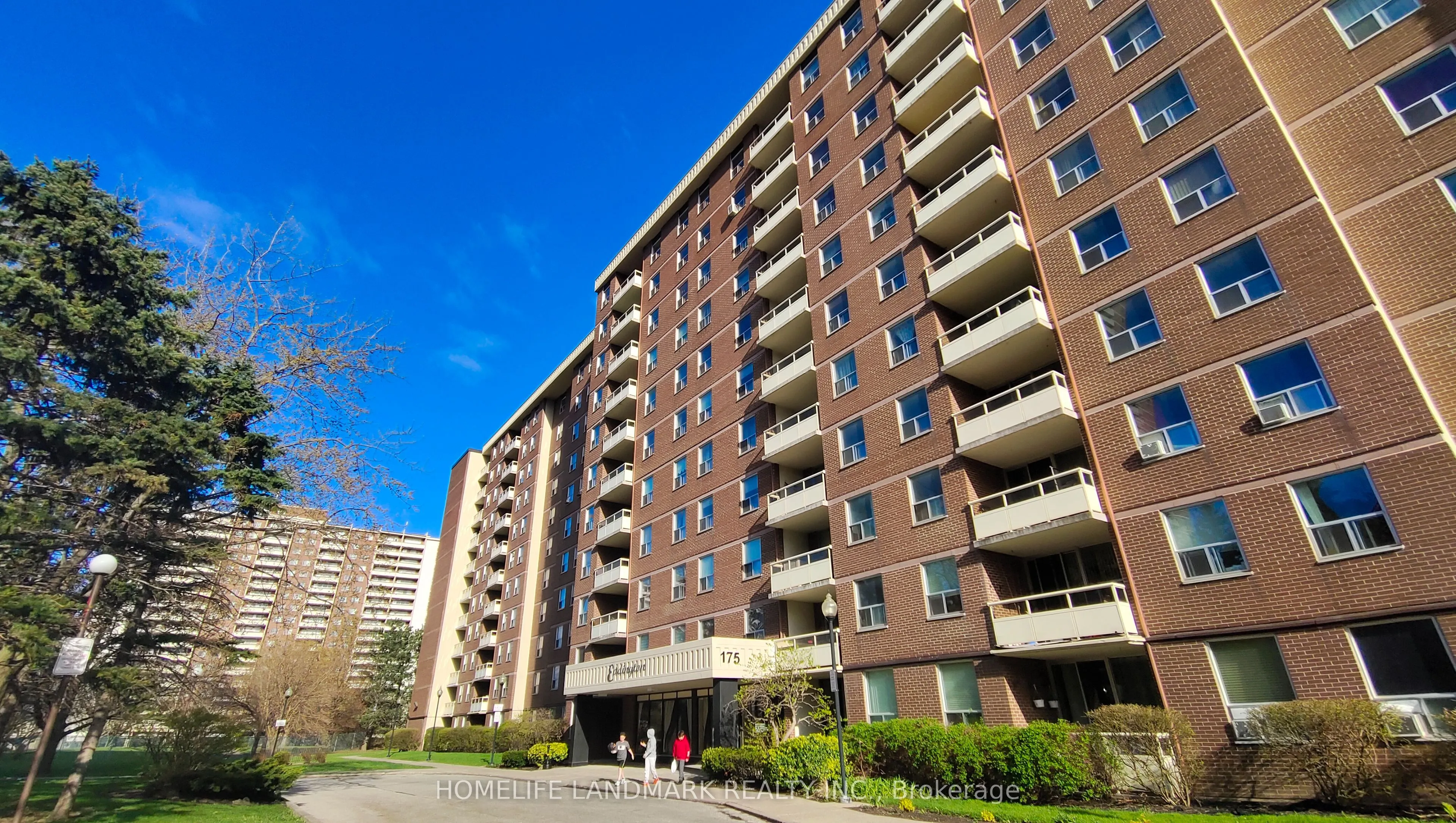 175 Hilda Avenue, #513