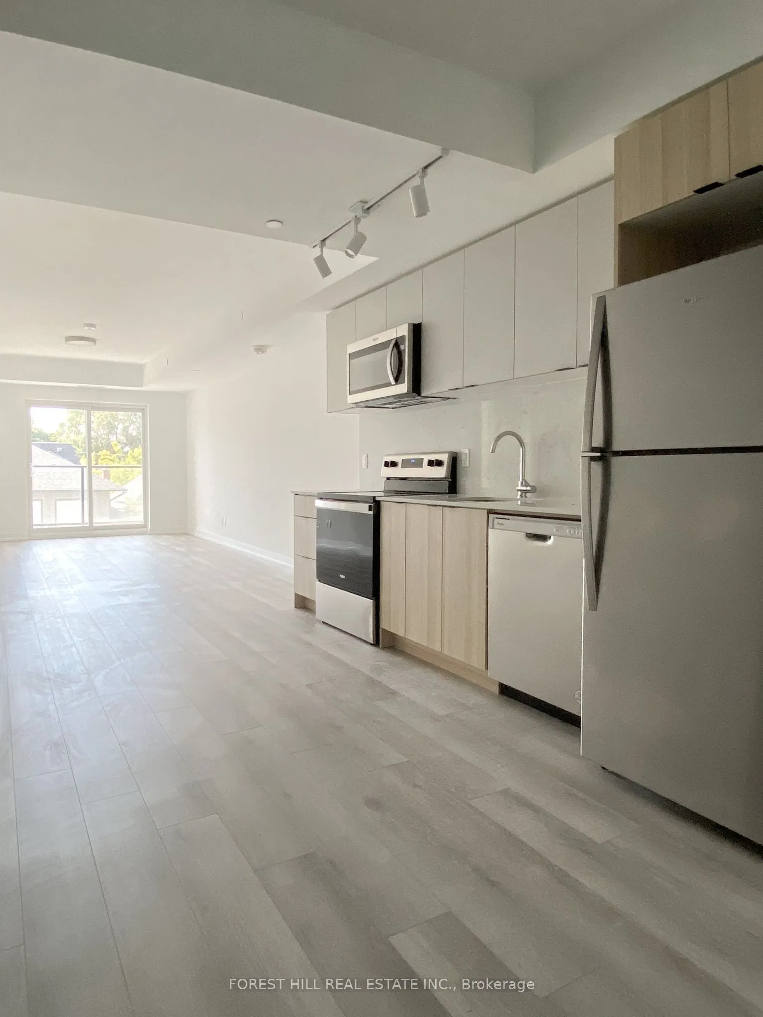 2000 Bathurst Street, #302