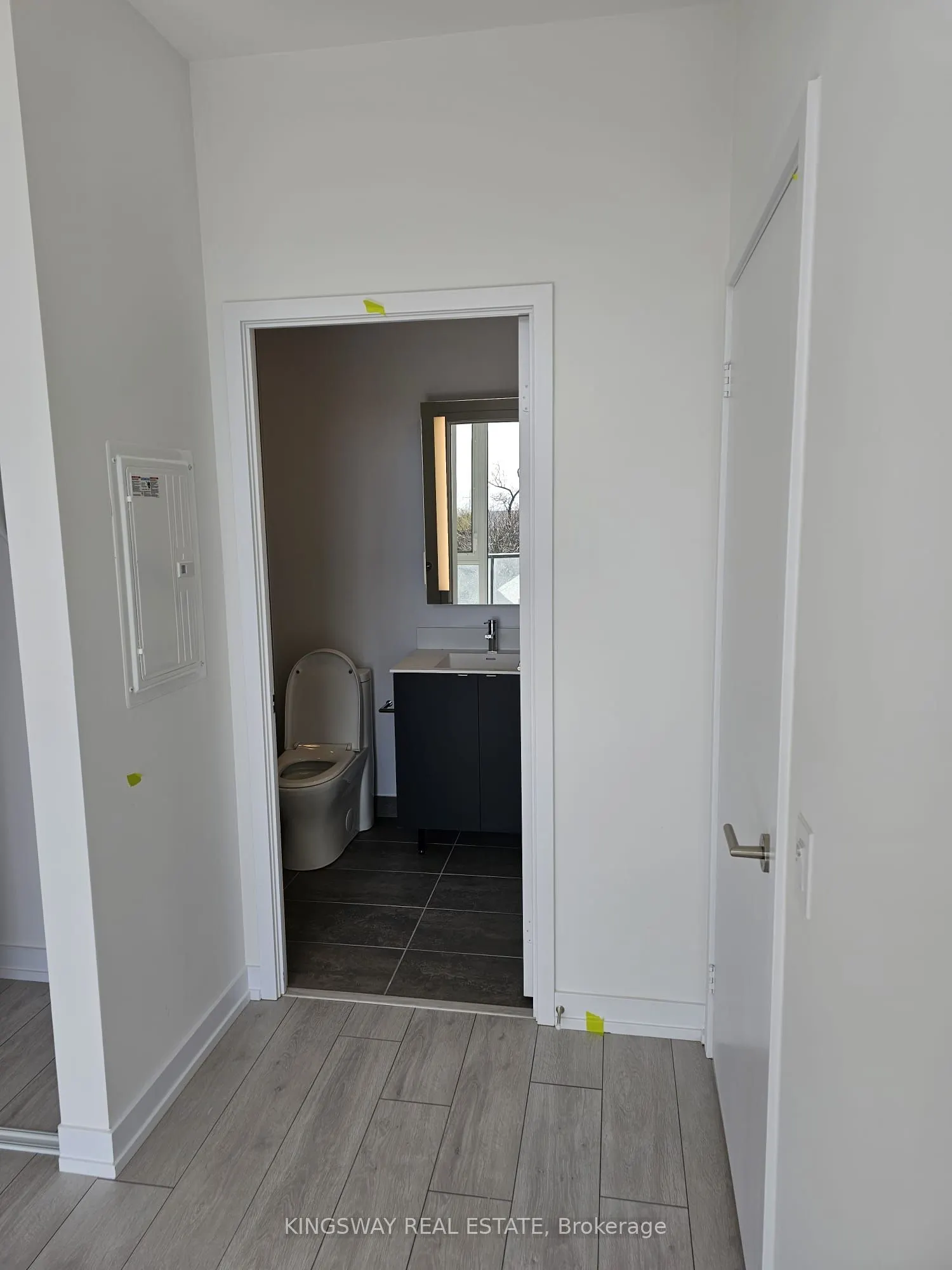 500 Dupont Street, #307