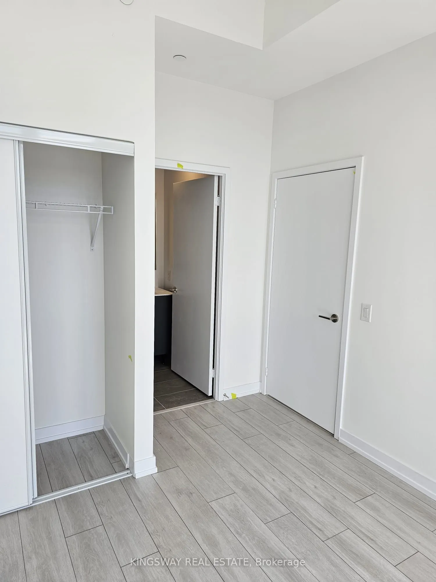 500 Dupont Street, #307