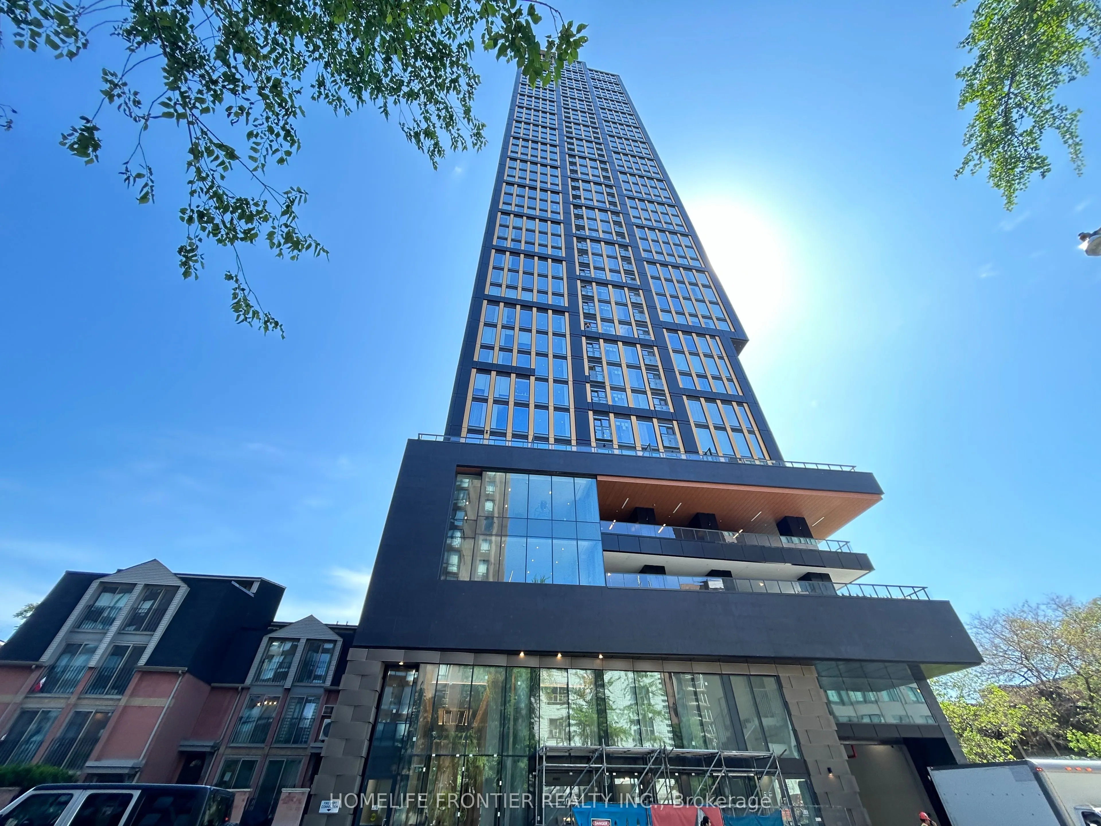 319 Jarvis Street, #3812