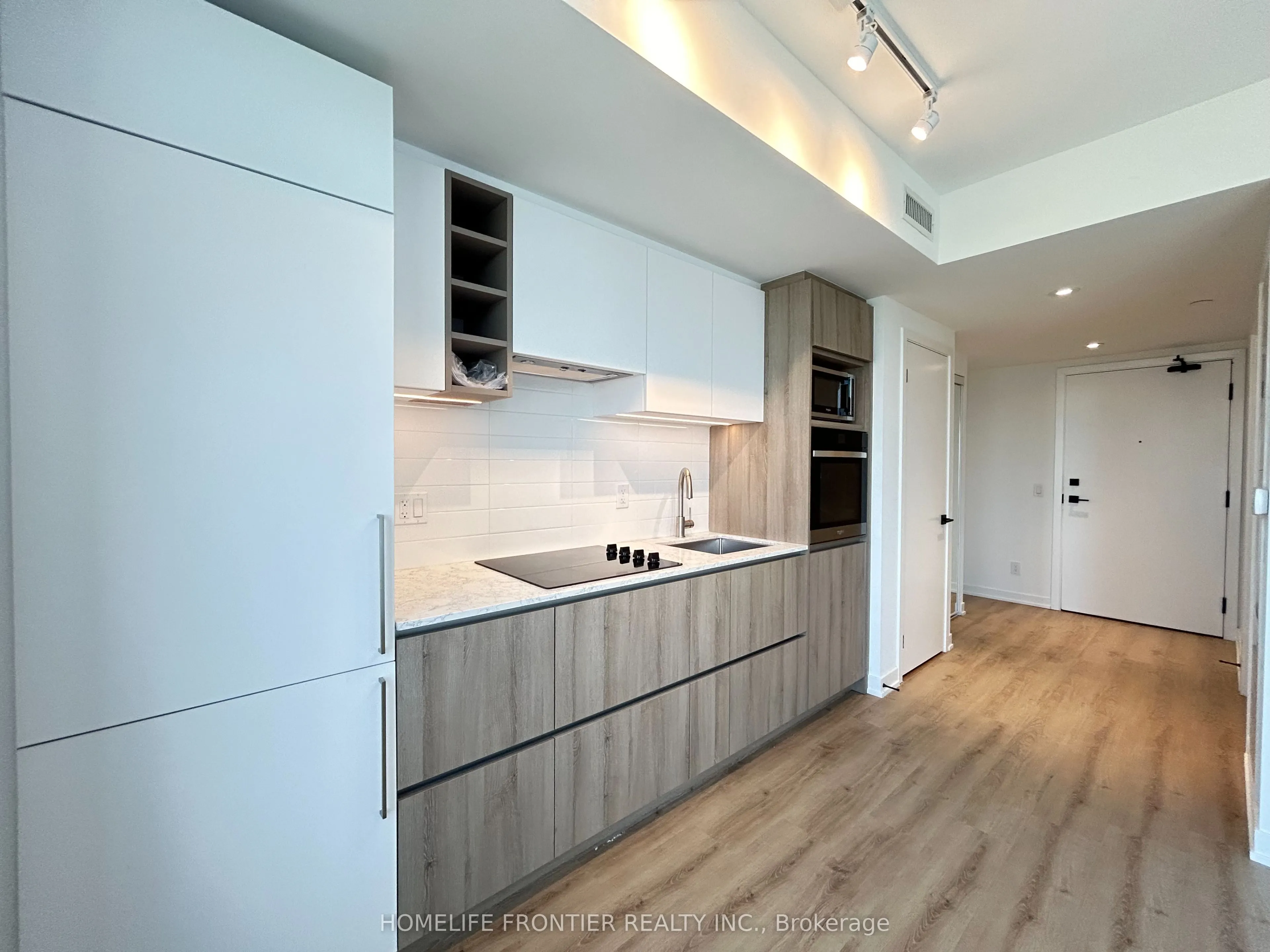 319 Jarvis Street, #3812