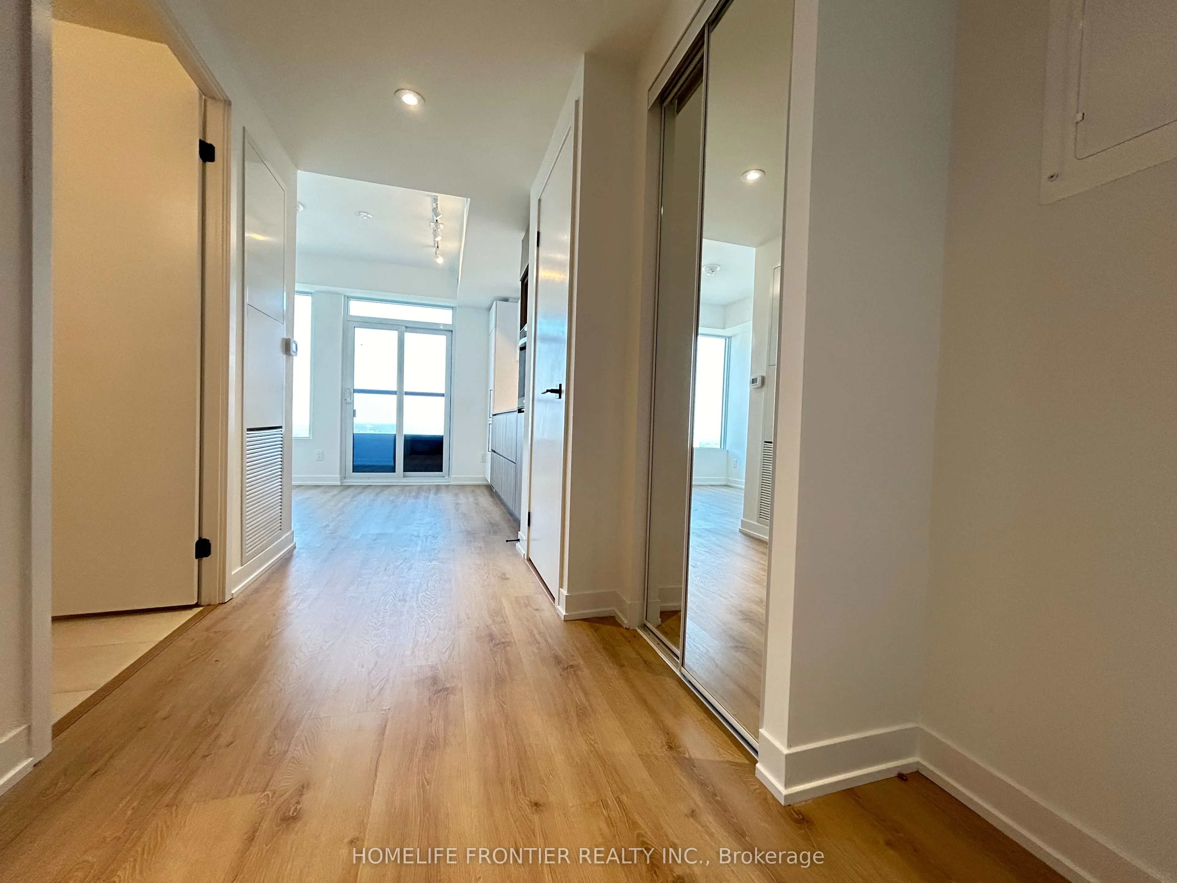 319 Jarvis Street, #3812