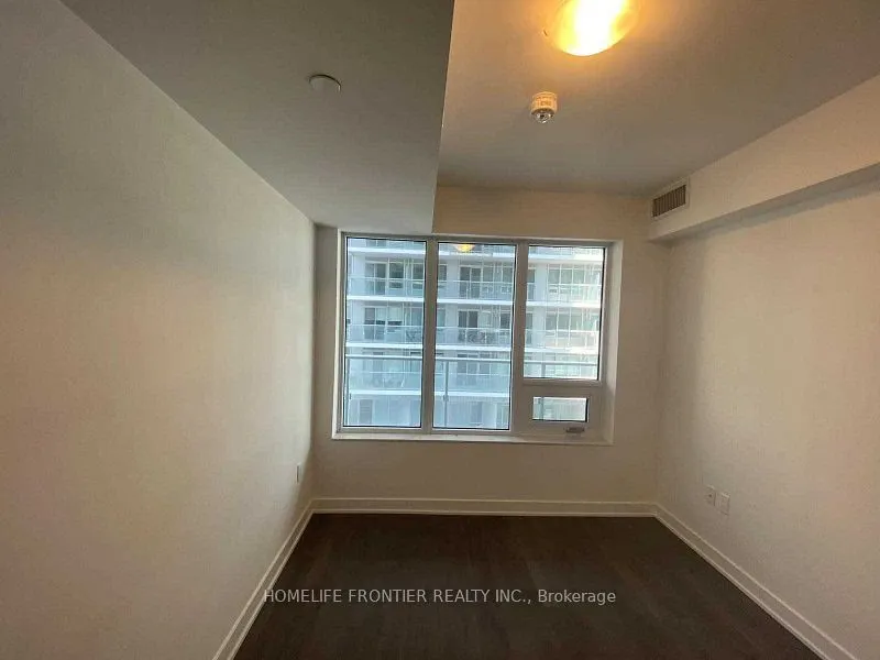 195 Redpath Avenue, #815