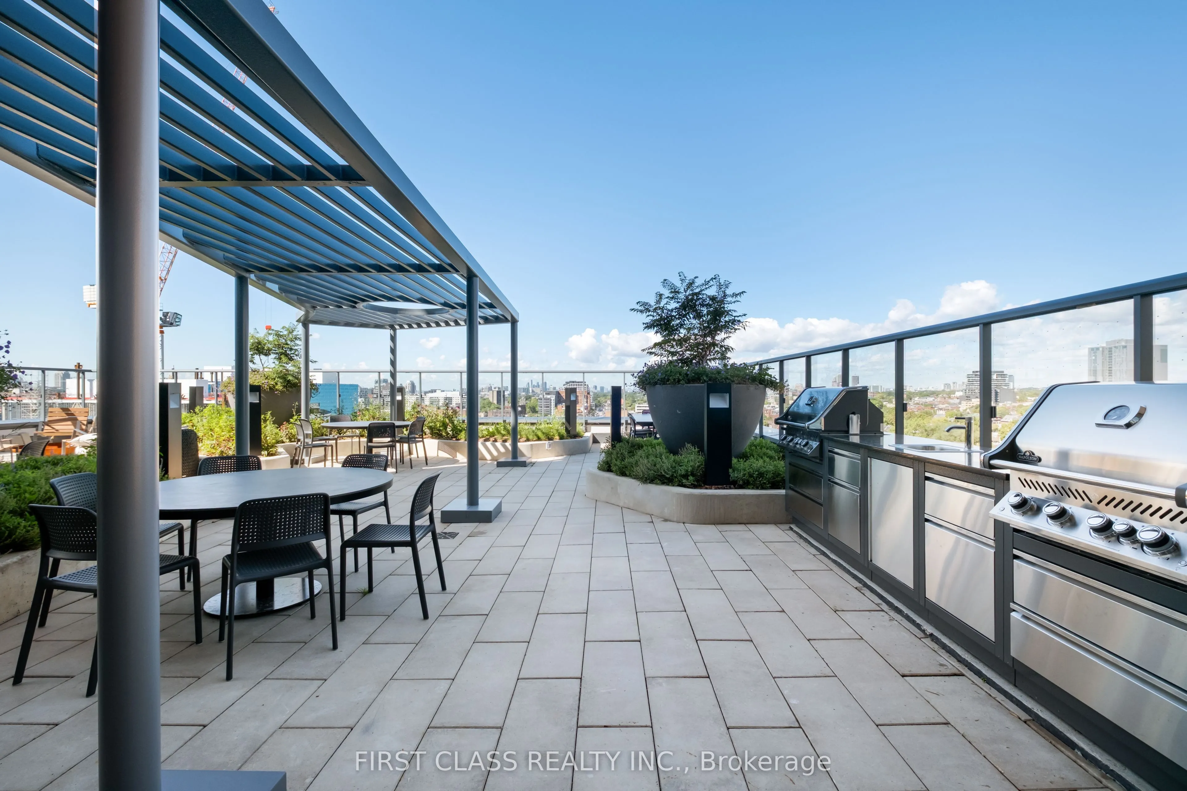 280 Dundas Street, #2911