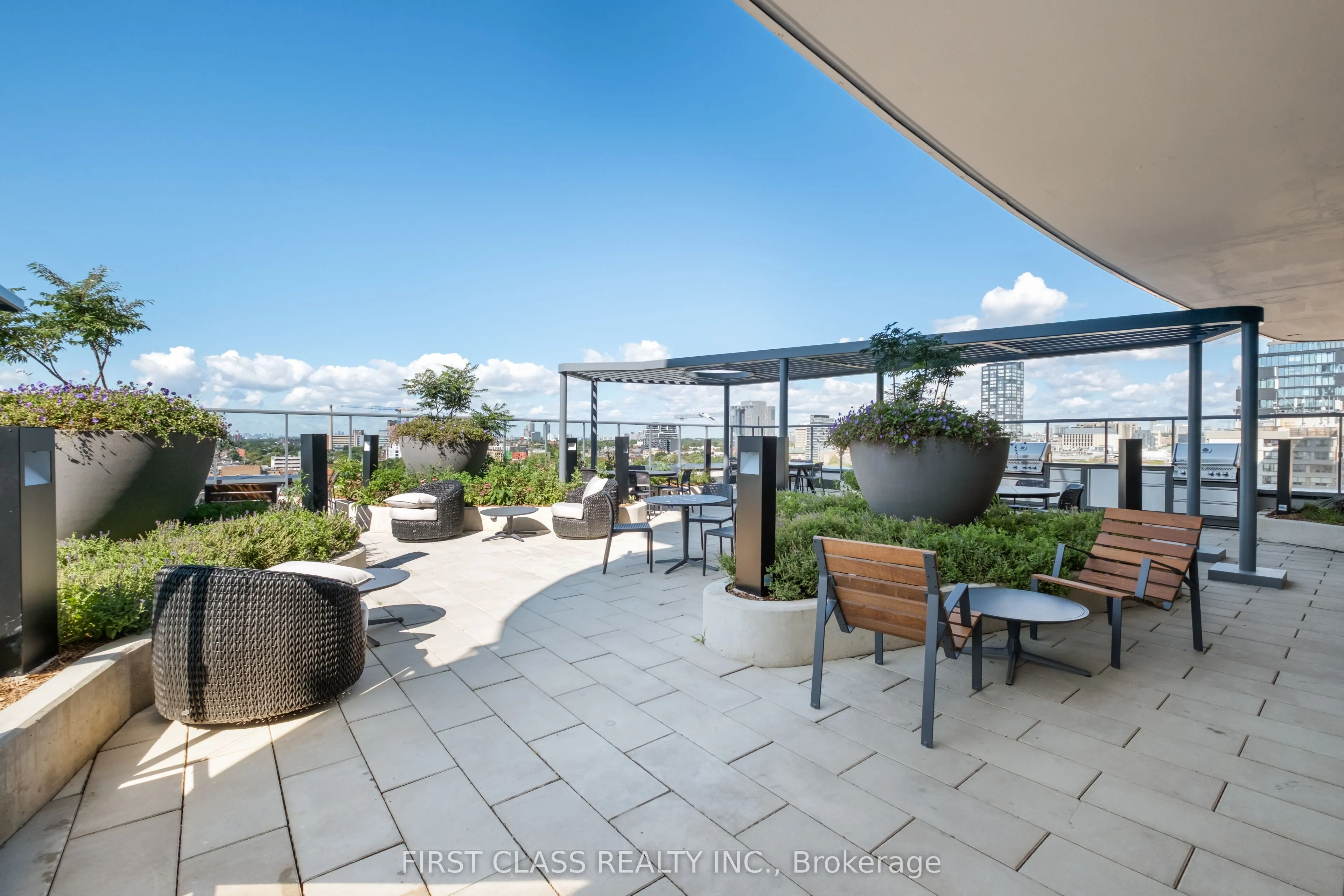 280 Dundas Street, #2911