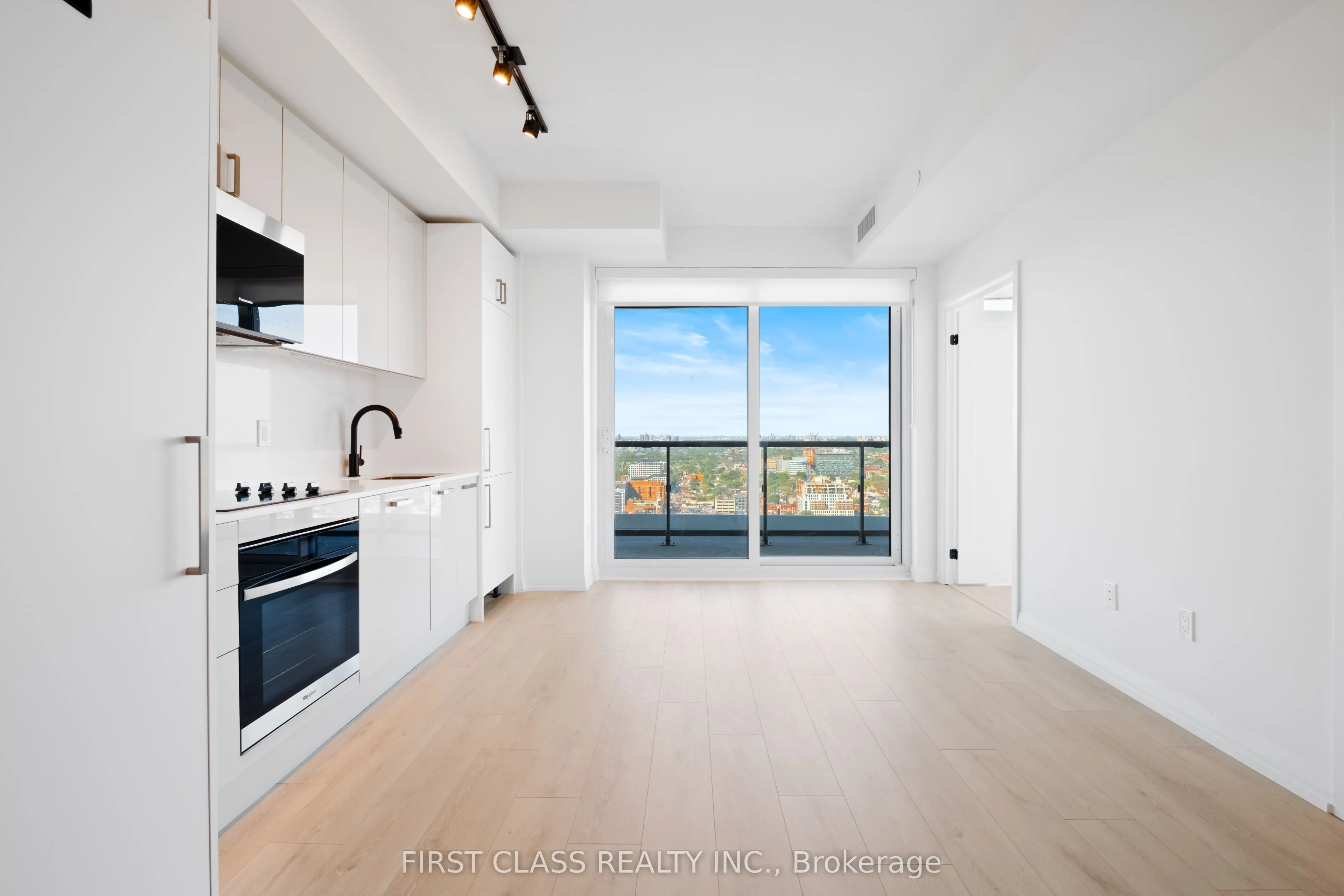 280 Dundas Street, #2911