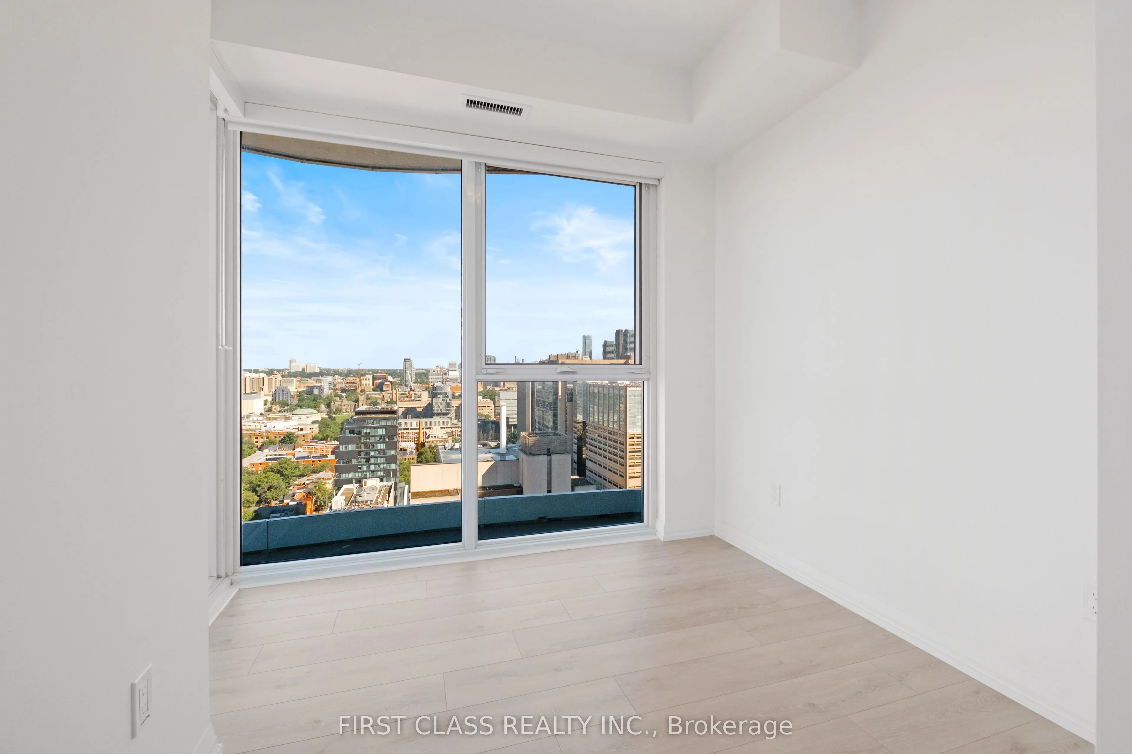 280 Dundas Street, #2911