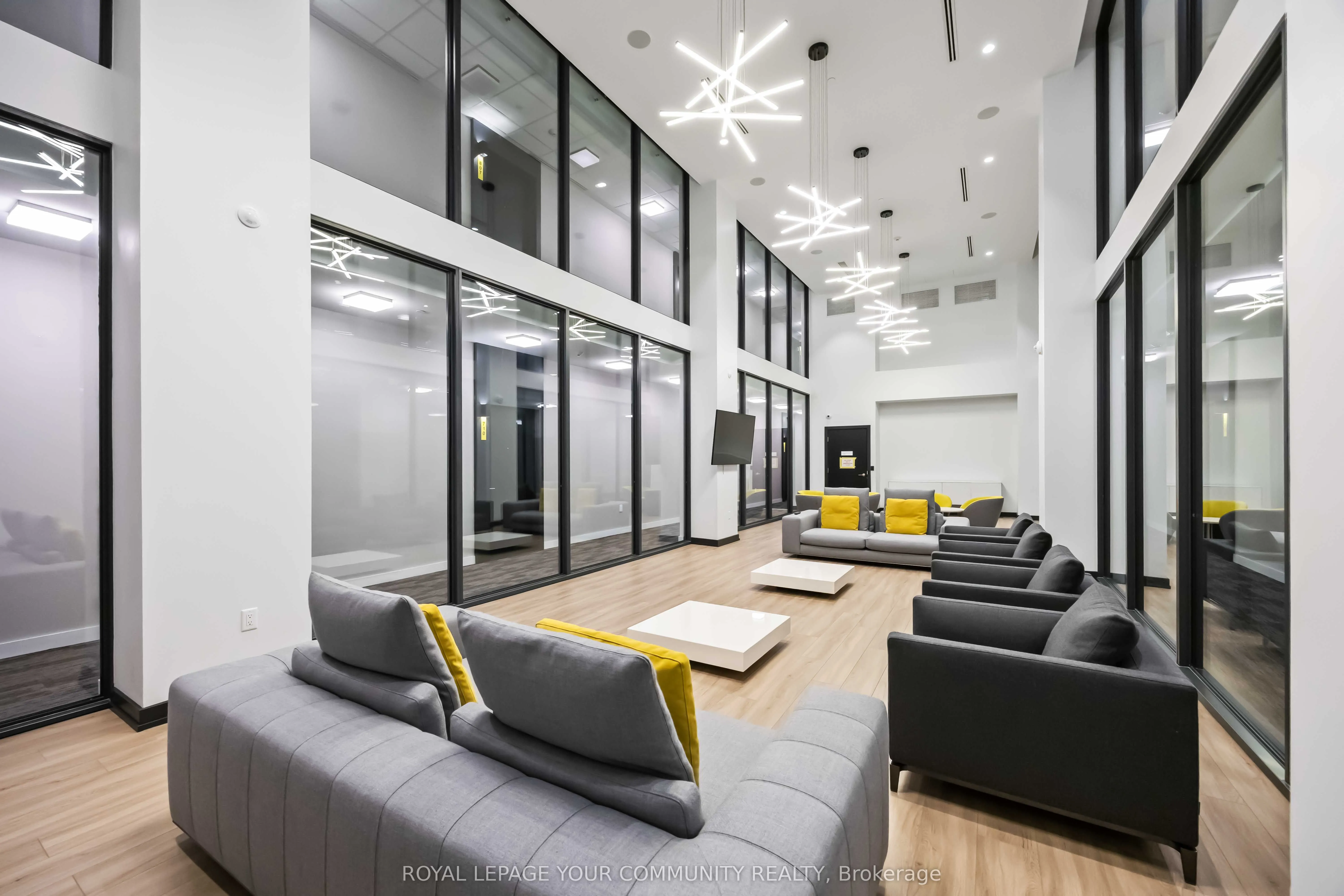 158 Front Street E, #320