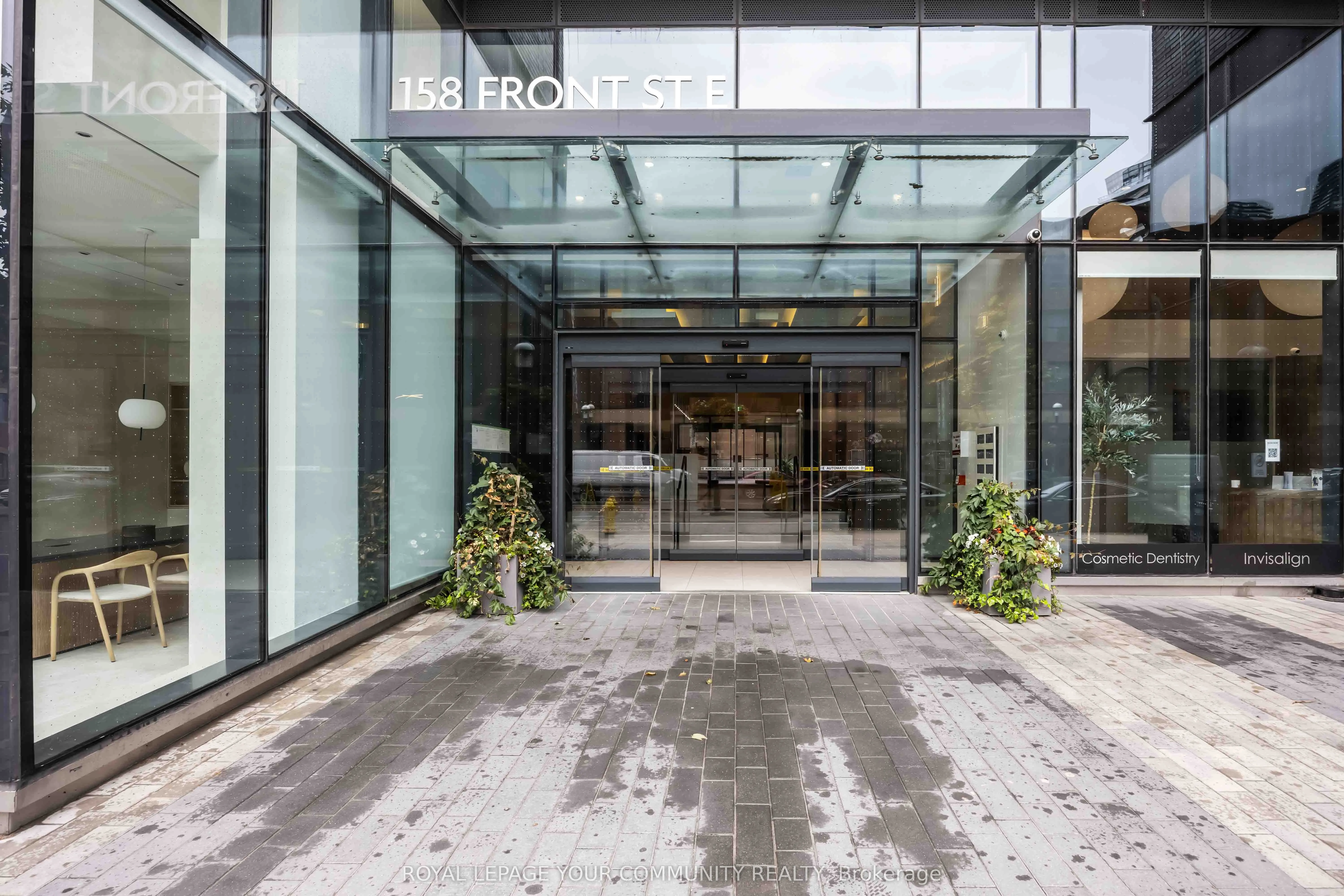 158 Front Street E, #320