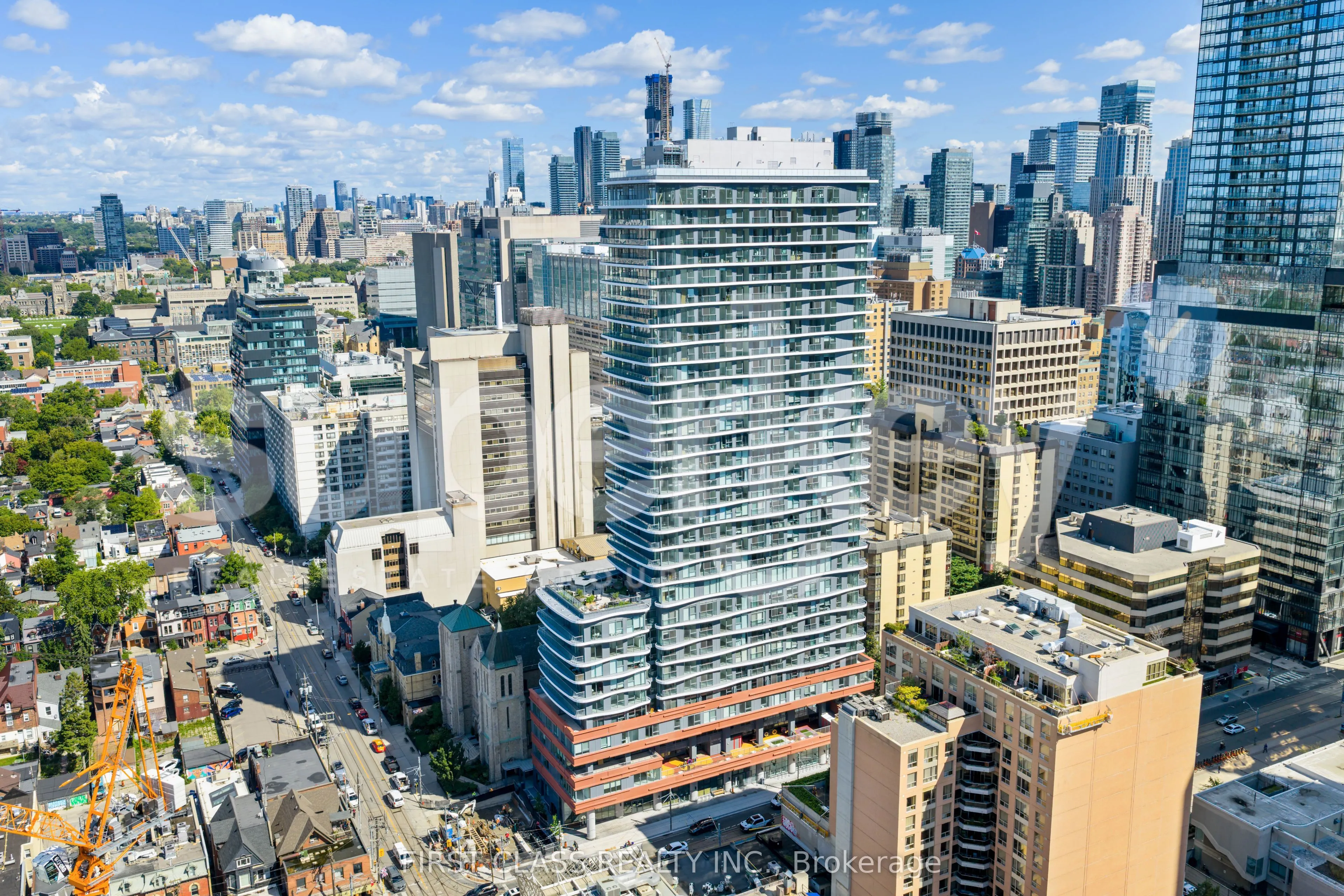 280 Dundas Street W, #2910