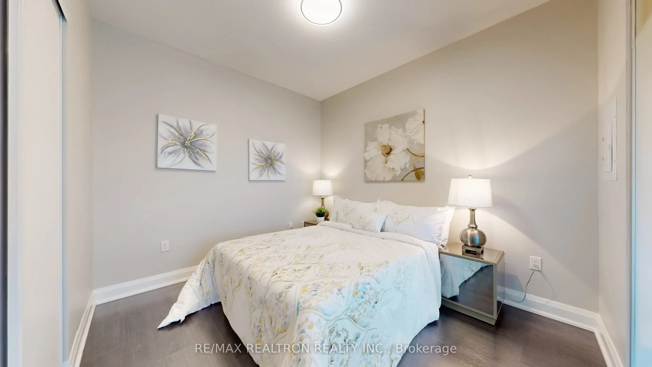 160 Vanderhoof Avenue, #303