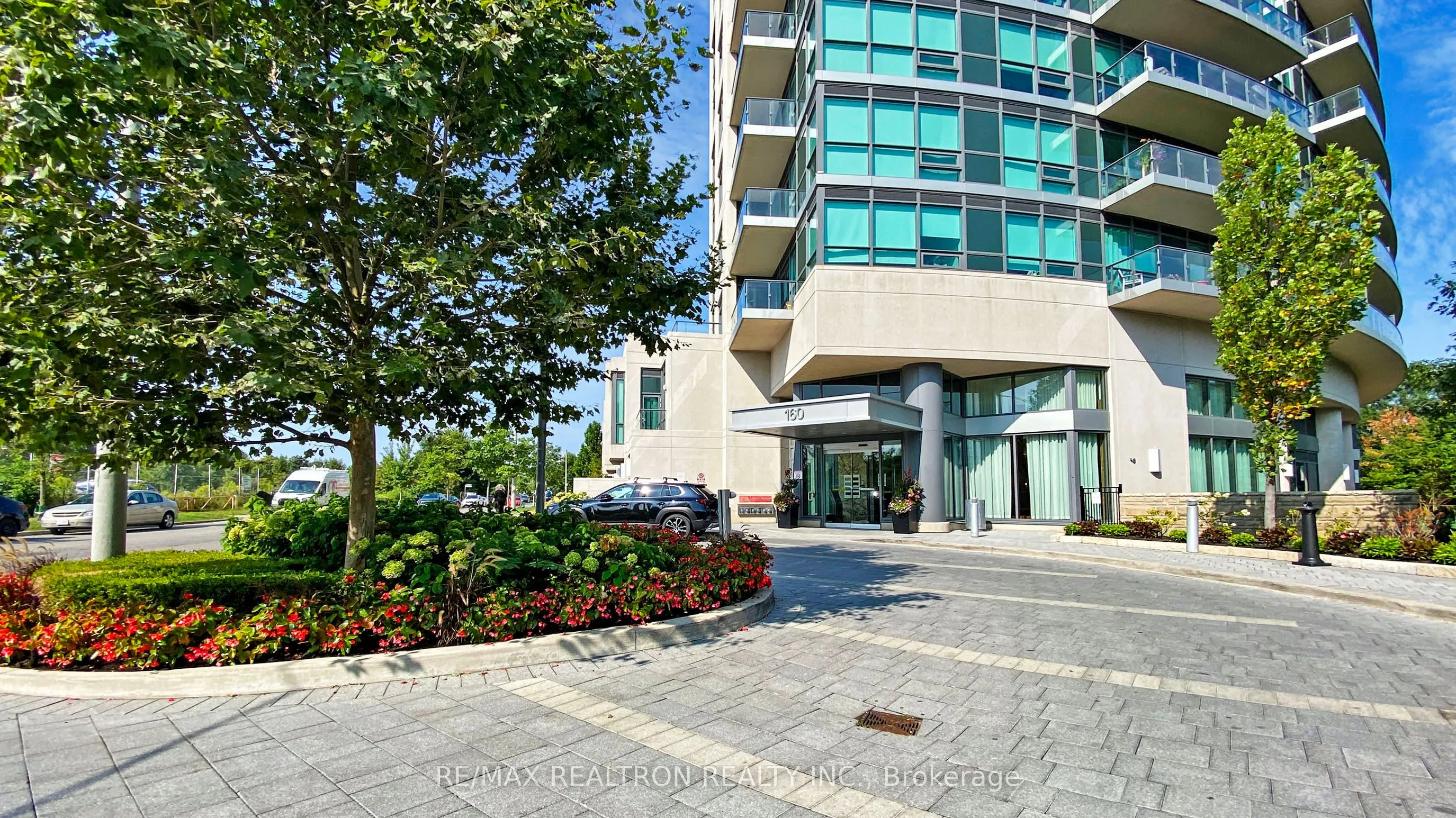 160 Vanderhoof Avenue, #303