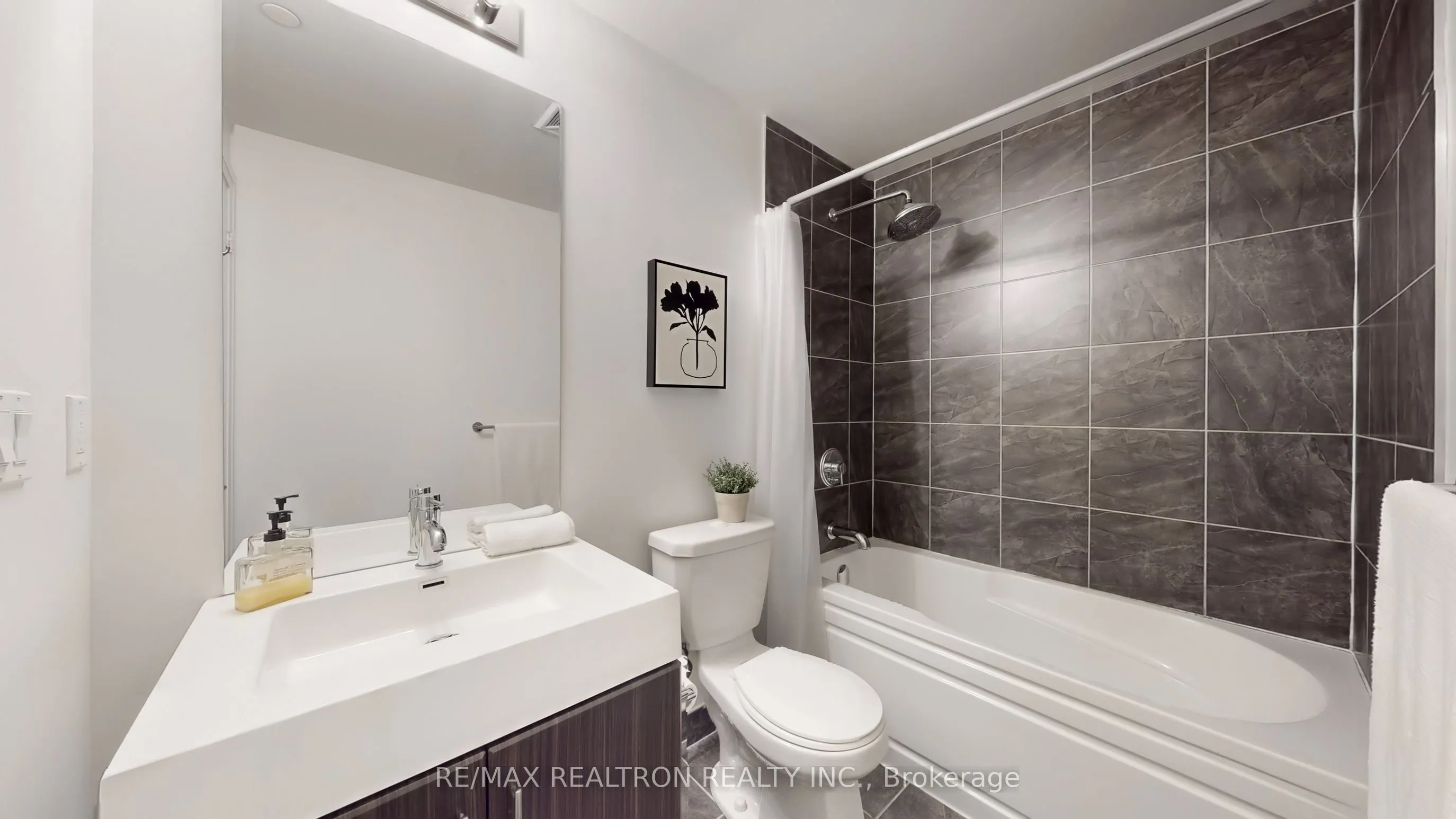 160 Vanderhoof Avenue, #303