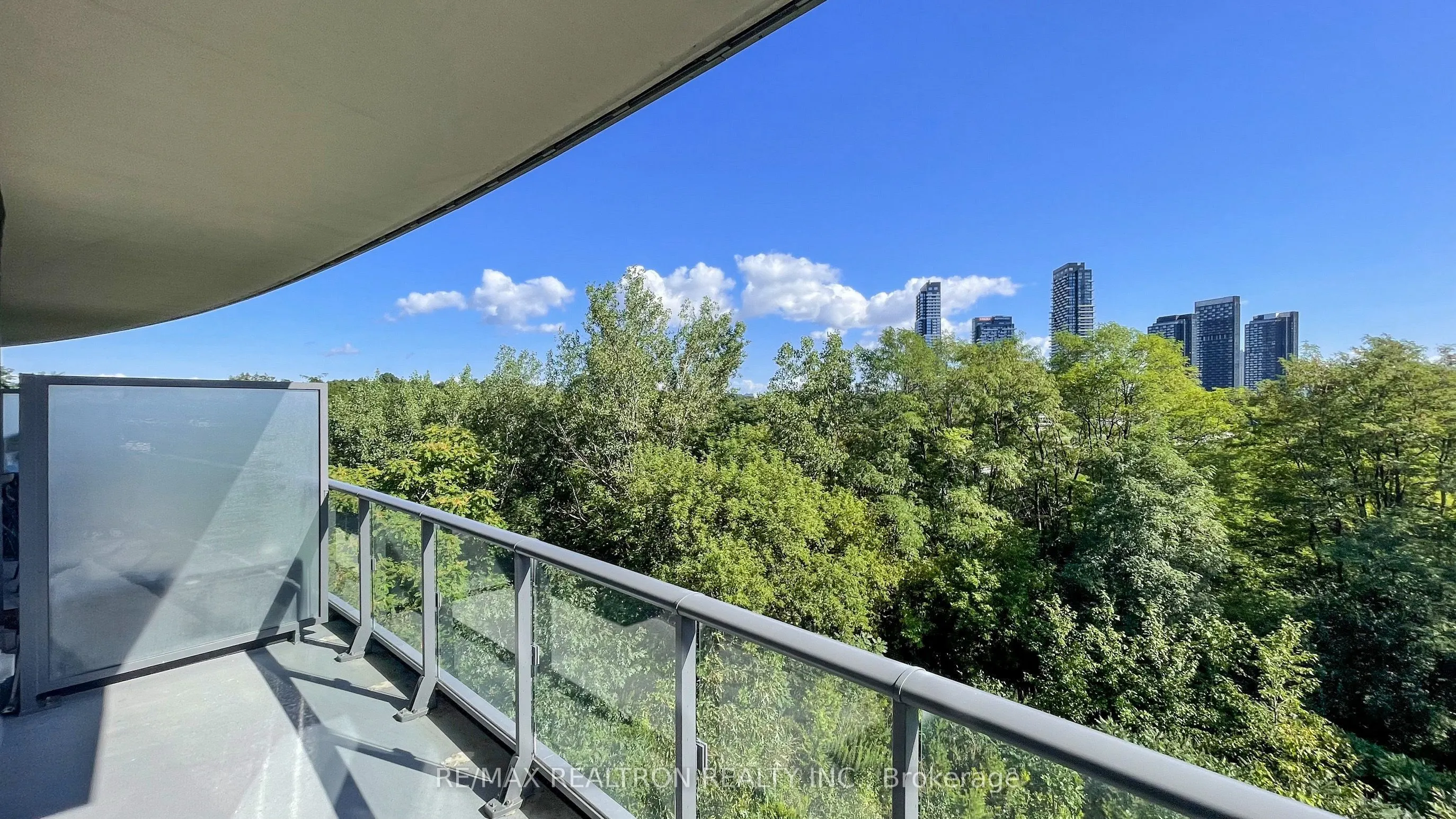 160 Vanderhoof Avenue, #303