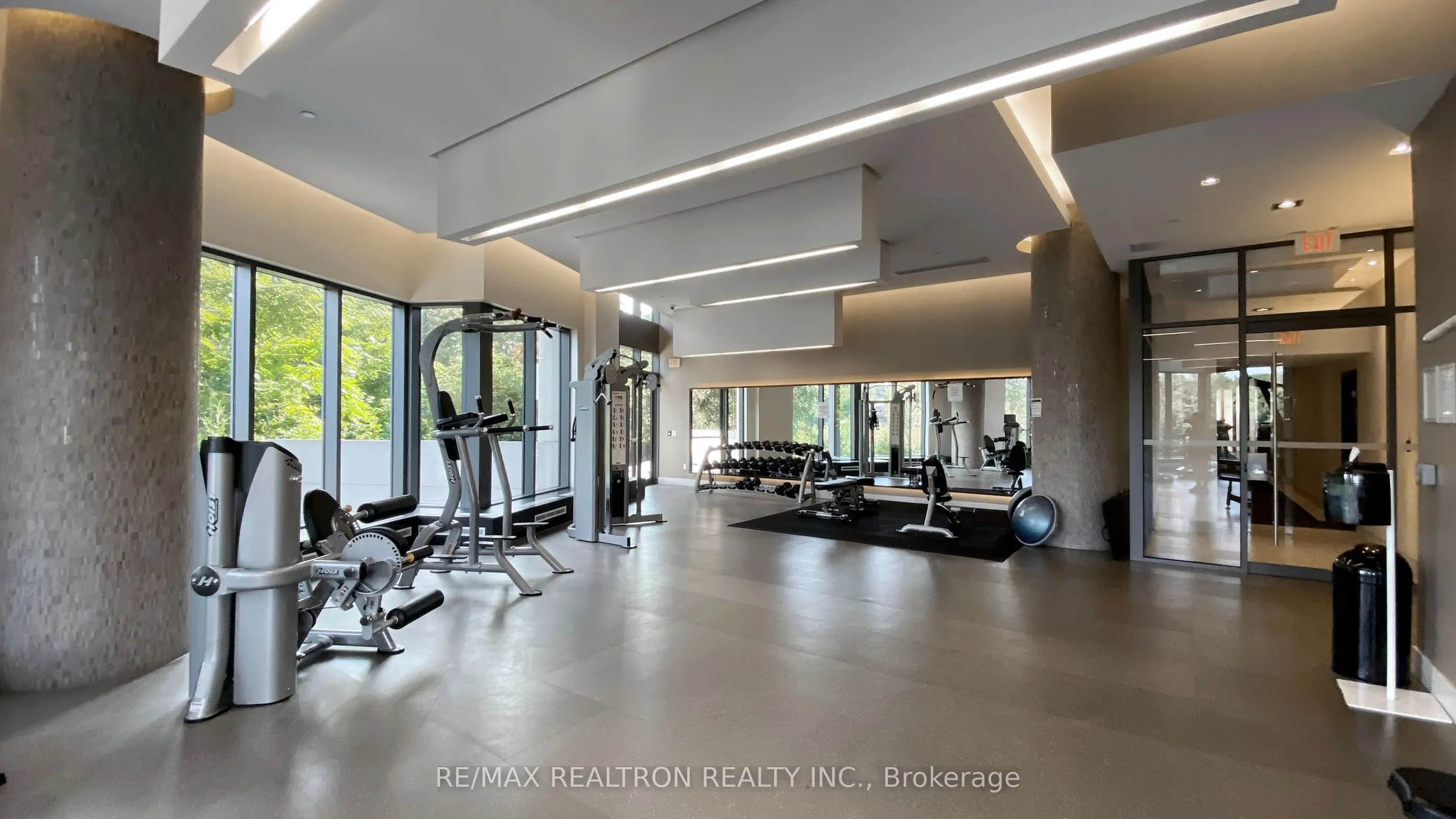 160 Vanderhoof Avenue, #303