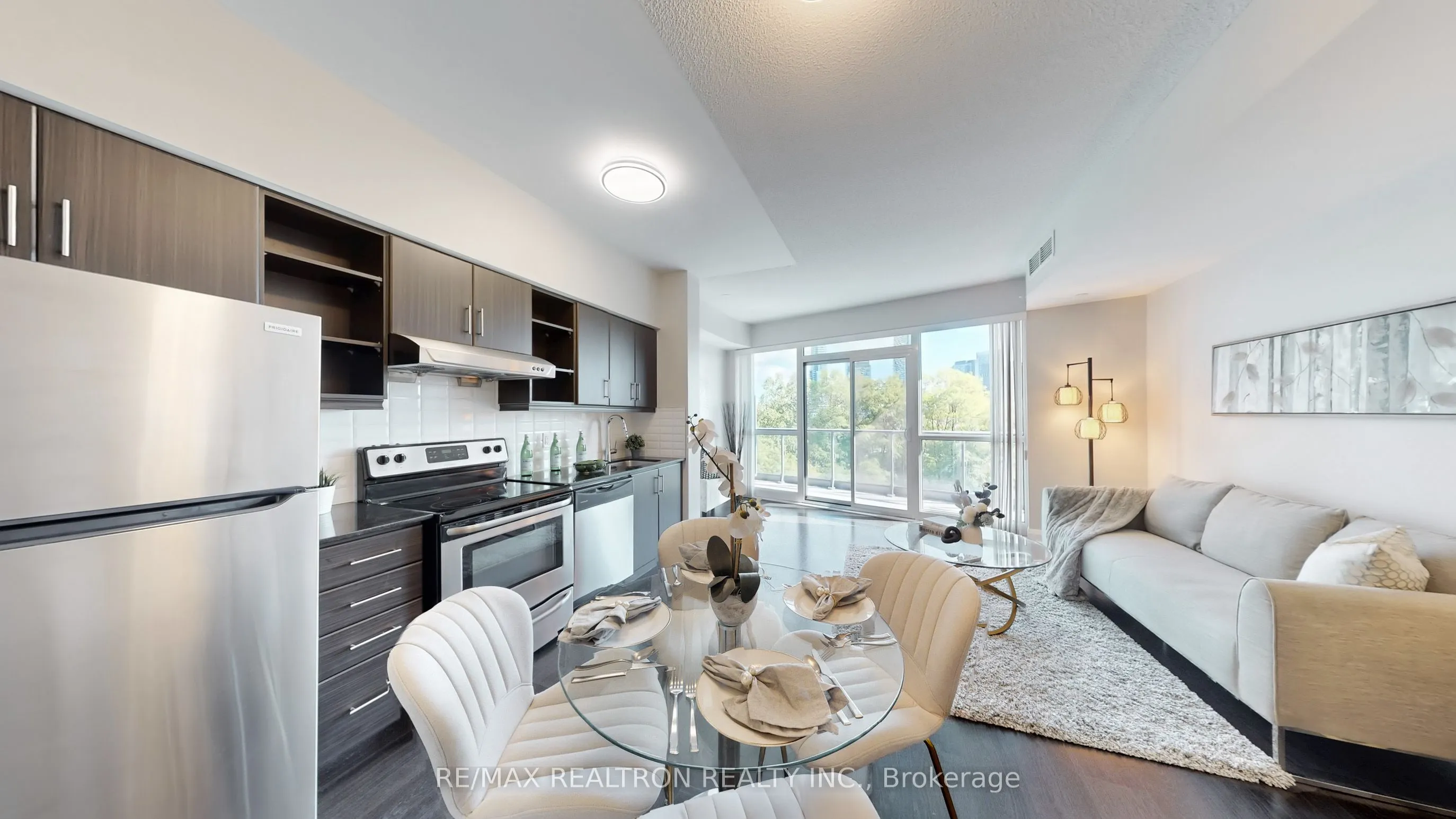 160 Vanderhoof Avenue, #303