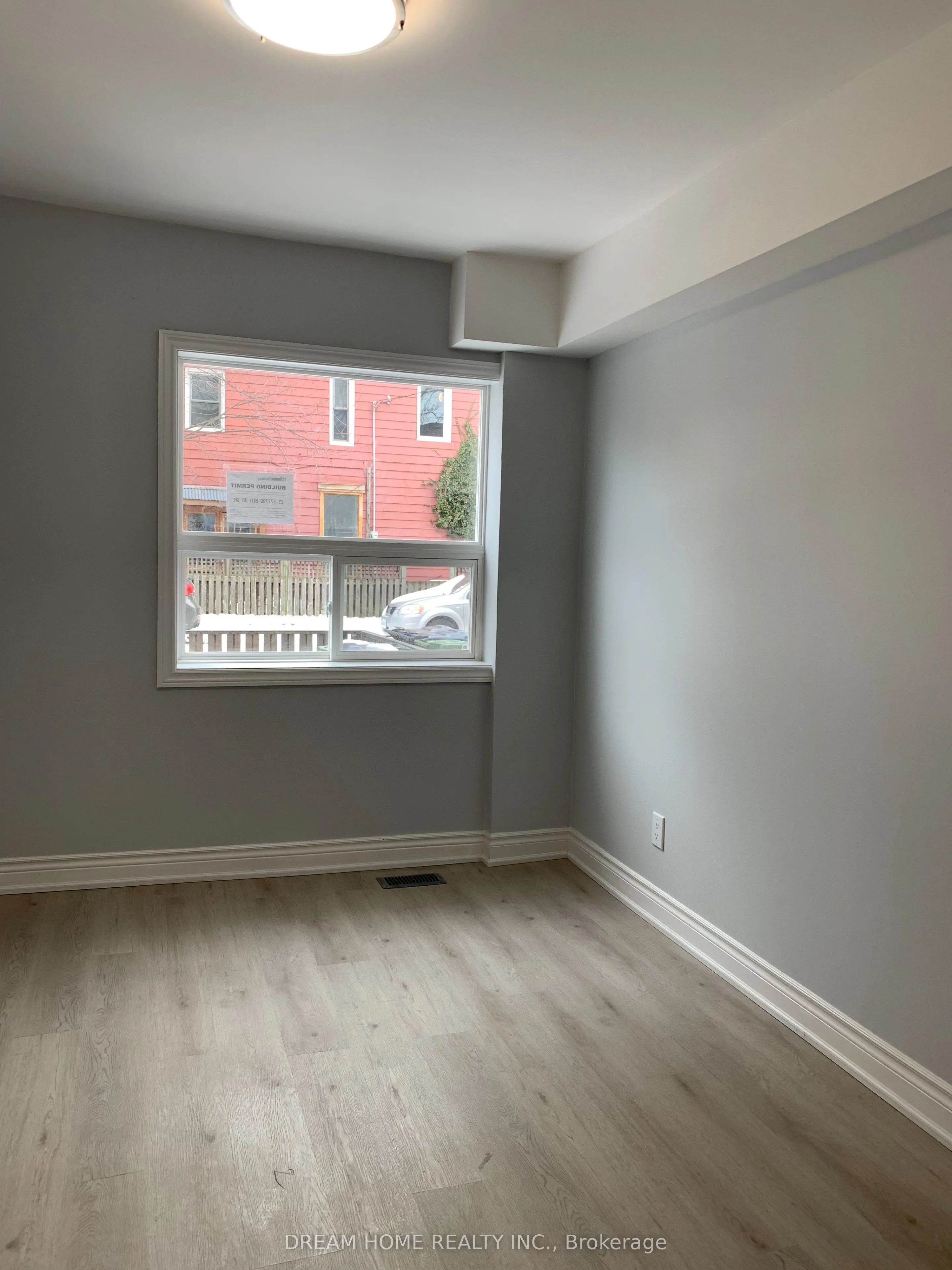 12 Mansfield Avenue, #101
