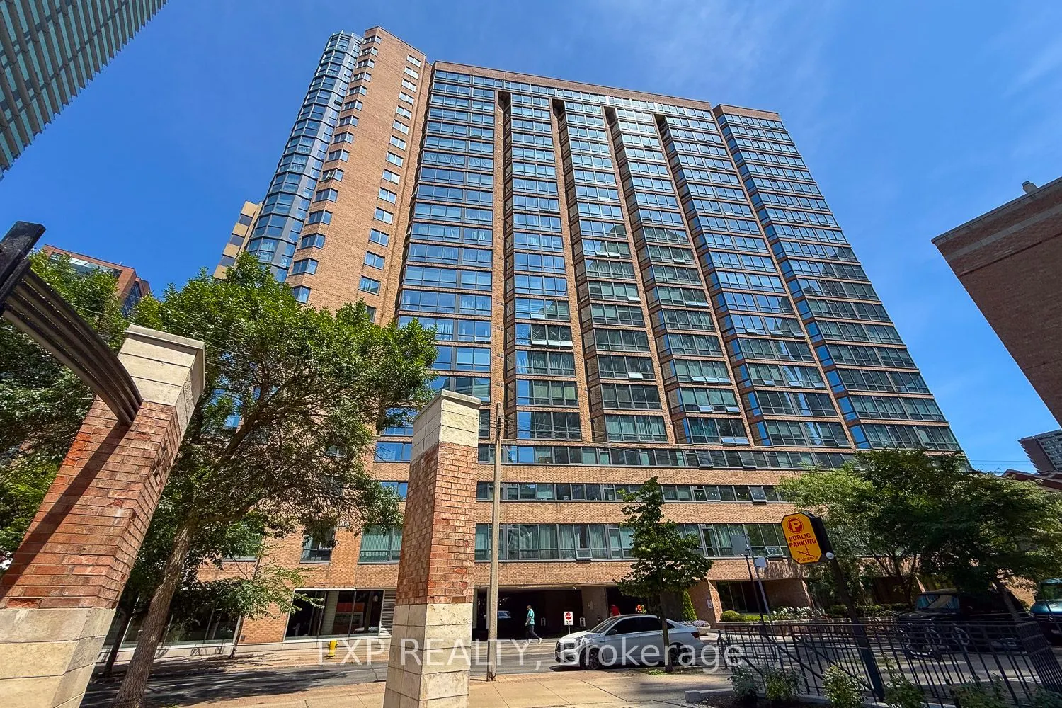 1055 Bay Street, #1903