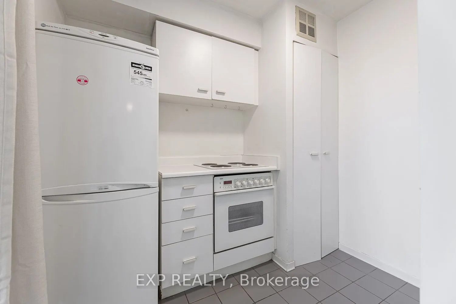 1055 Bay Street, #1903