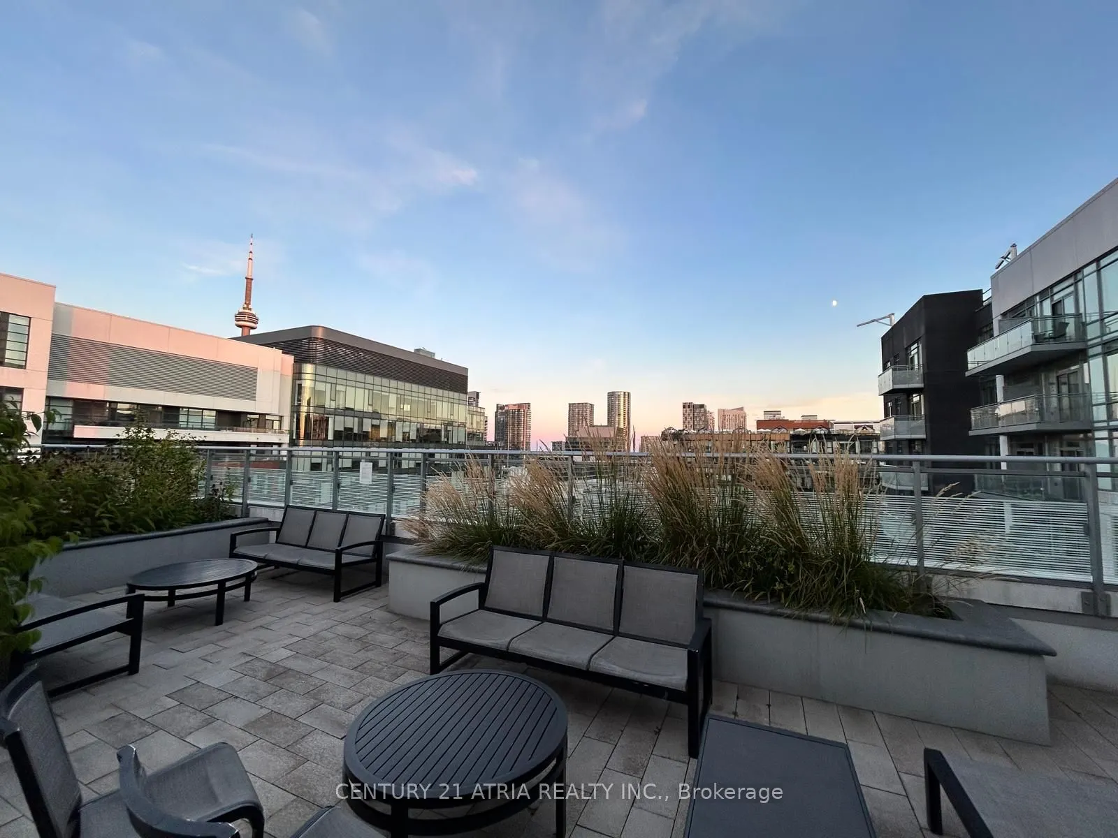 525 Adelaide Street W, #1503