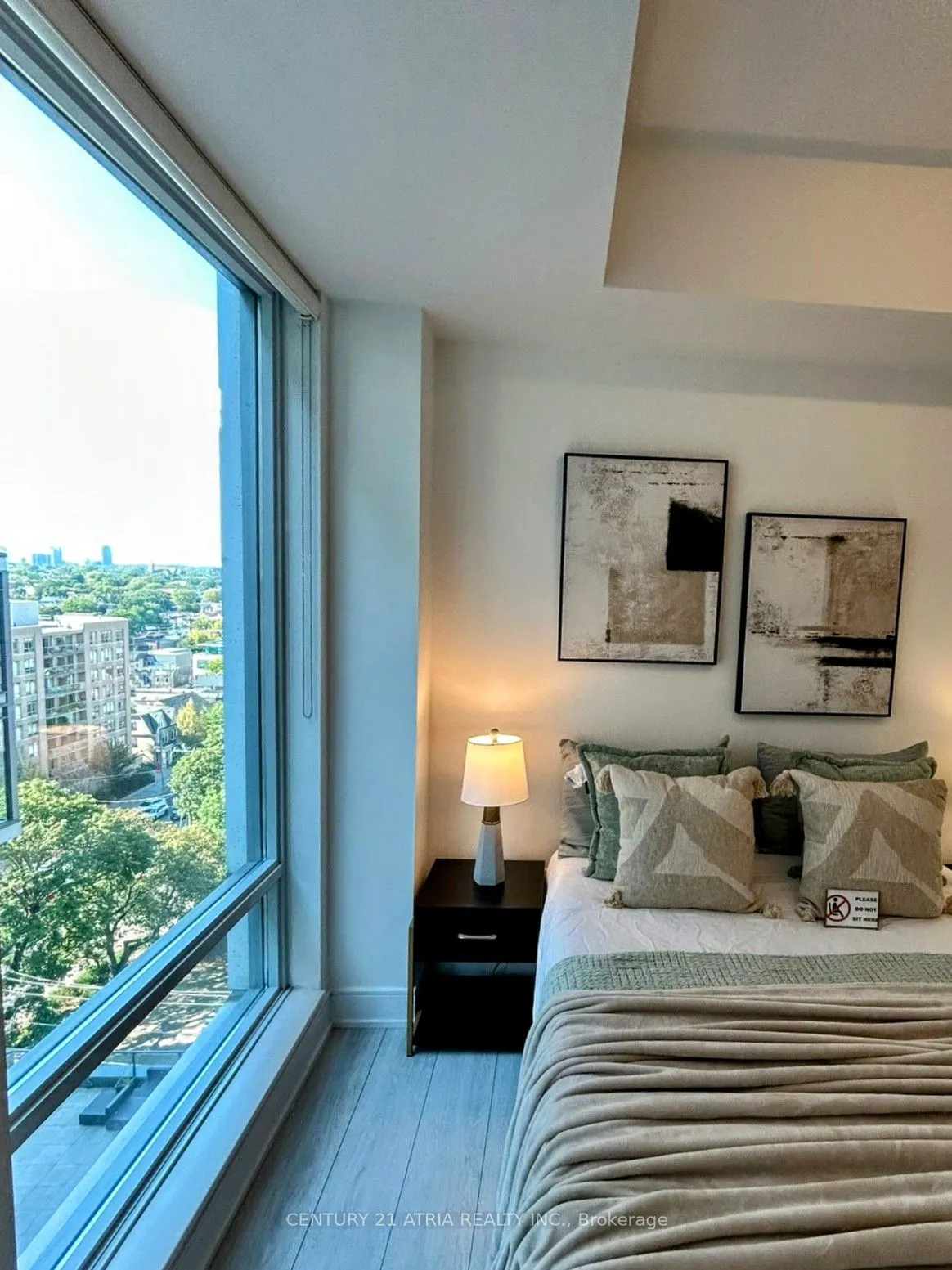 525 Adelaide Street W, #1503