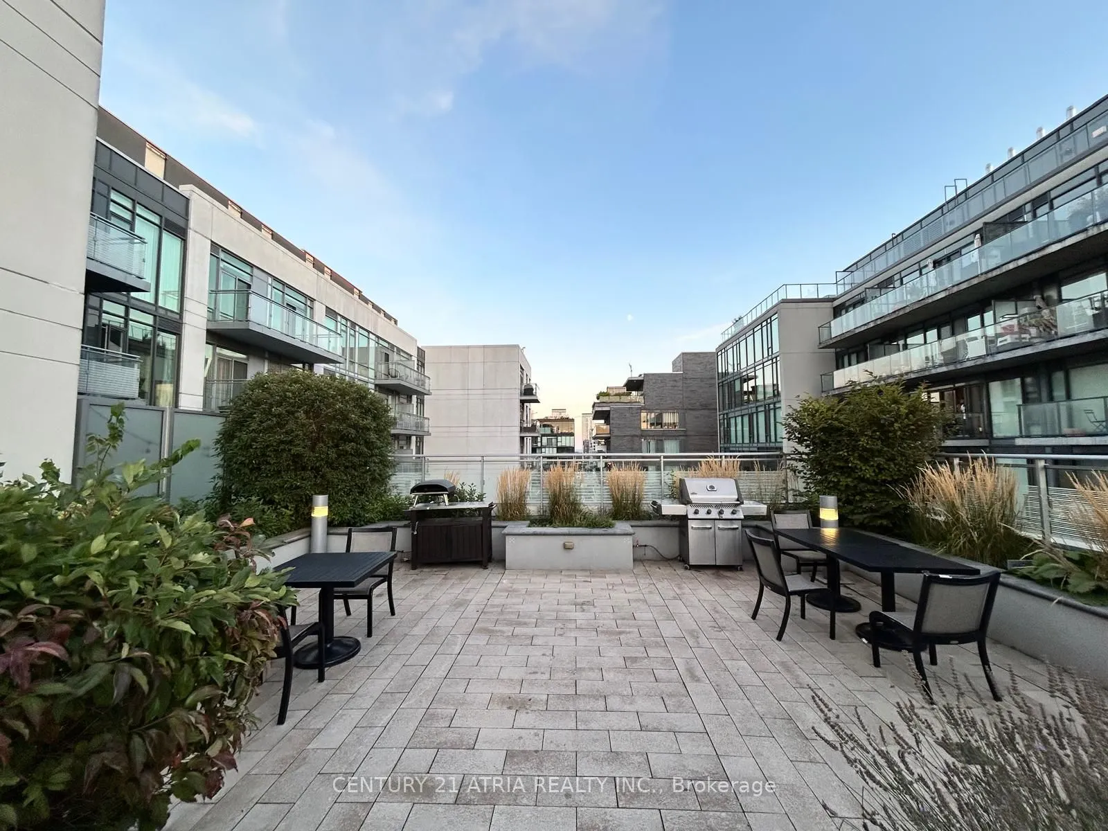 525 Adelaide Street W, #1503