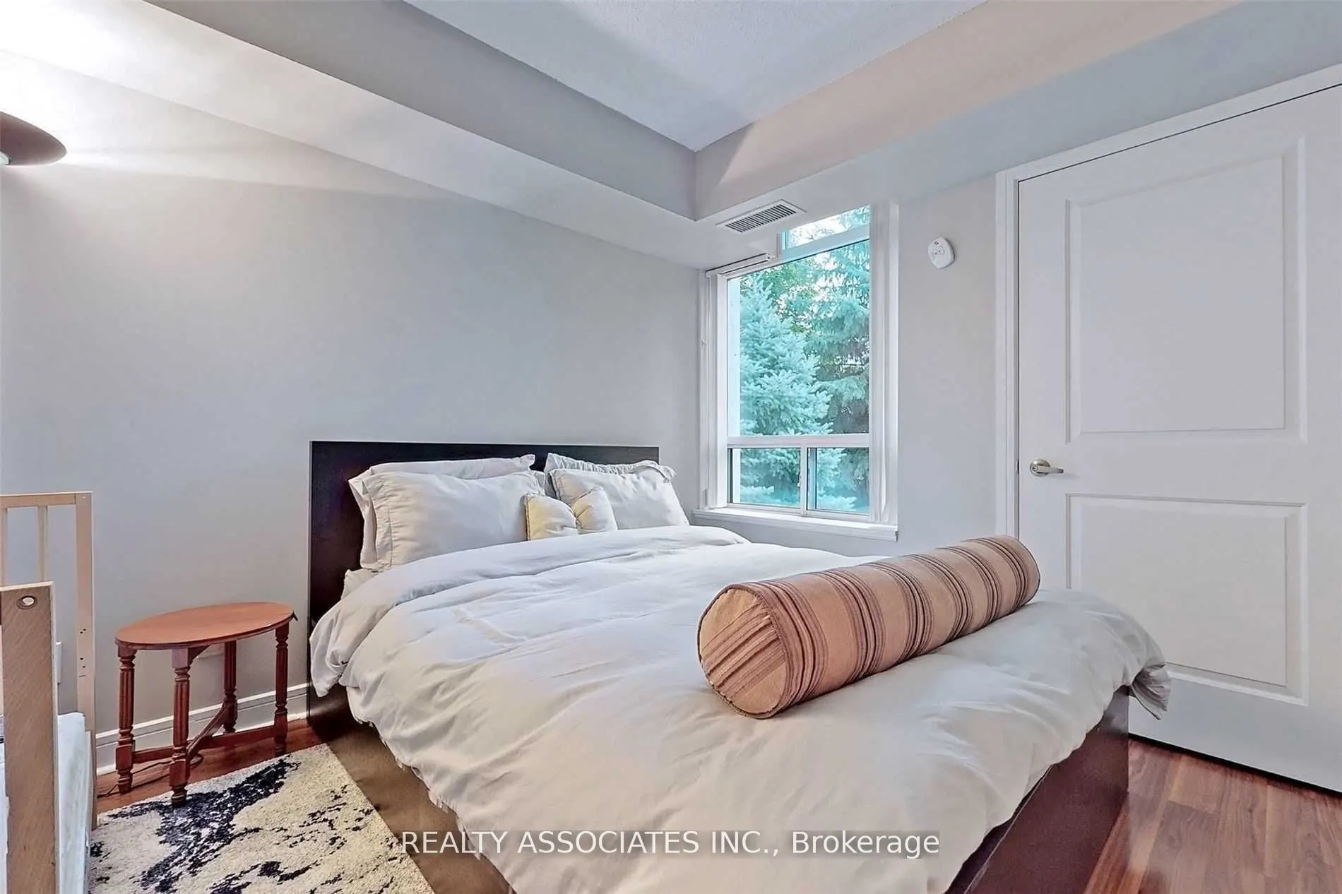 31 Bales Avenue, #216