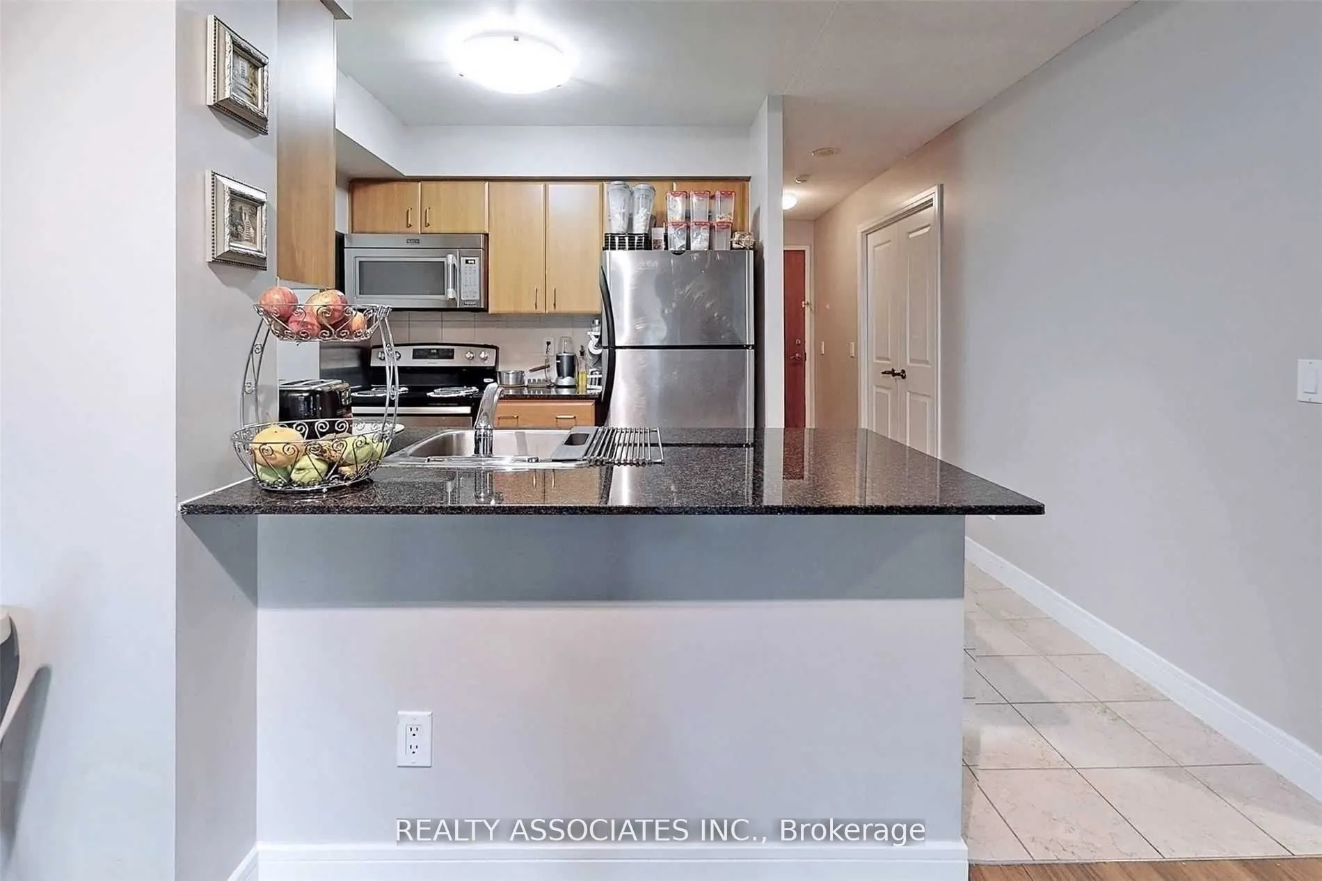 31 Bales Avenue, #216