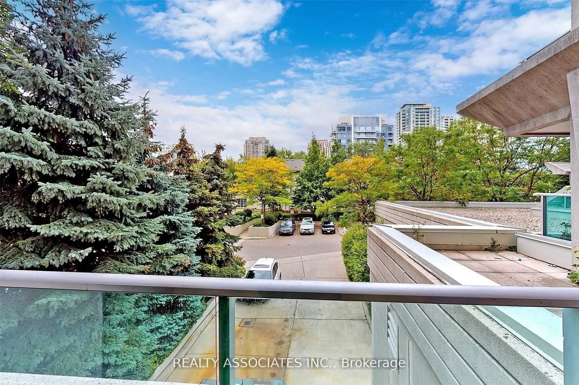 31 Bales Avenue, #216