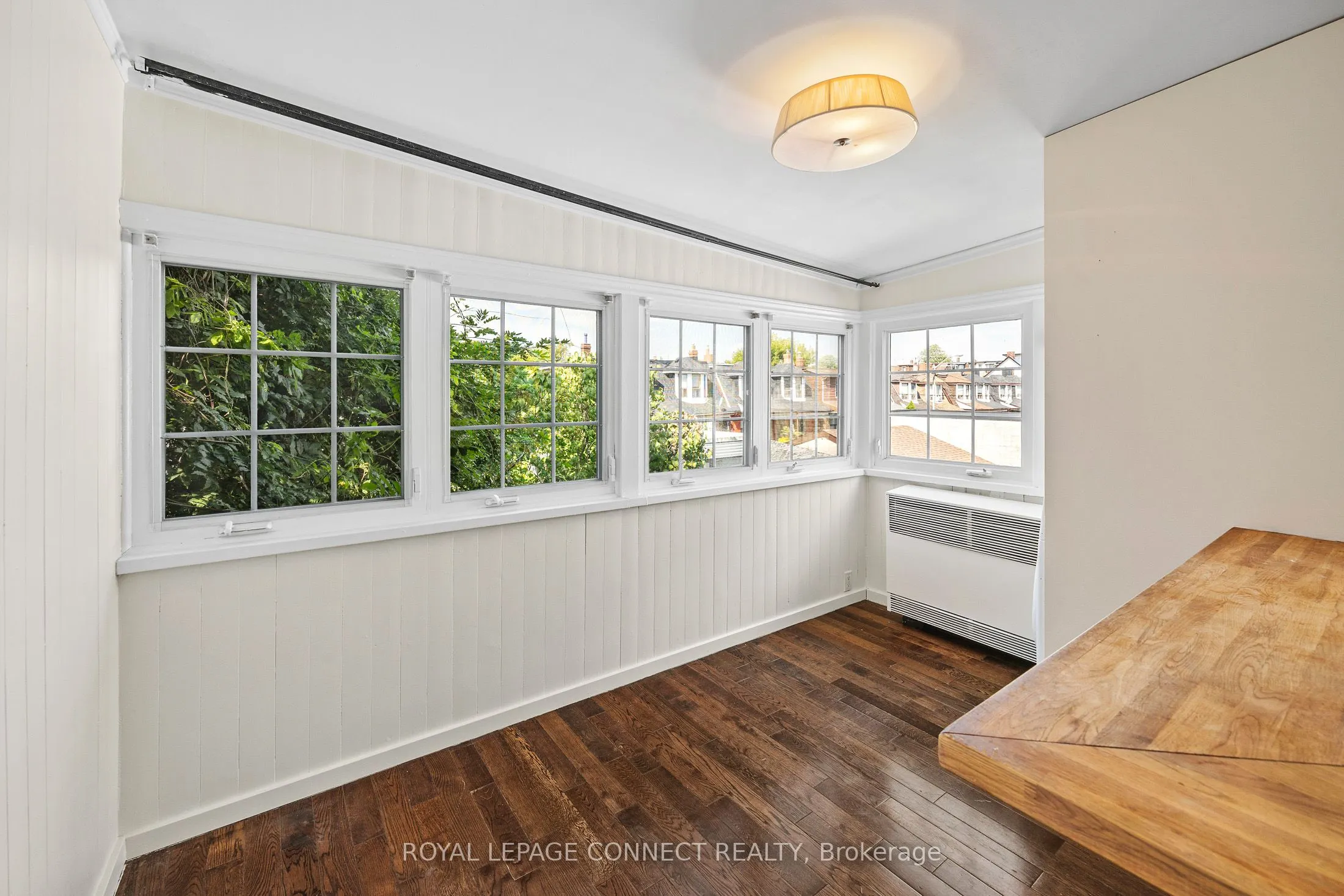 300 Gladstone Avenue, #Upper