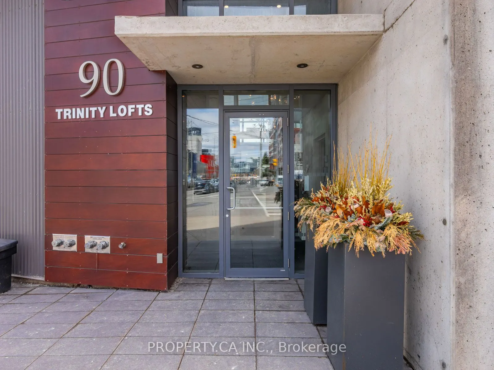 90 Trinity Street, #804