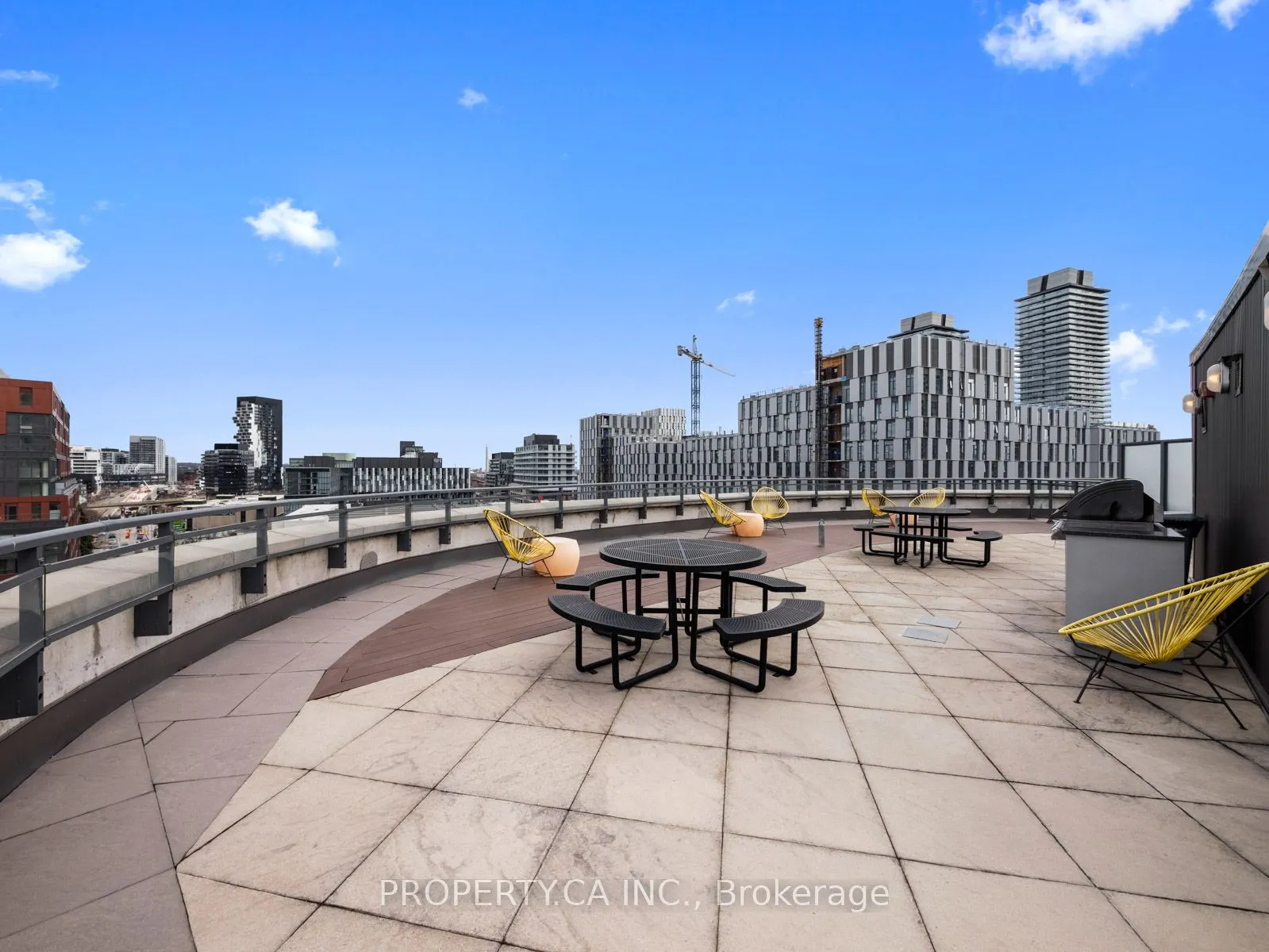 90 Trinity Street, #804