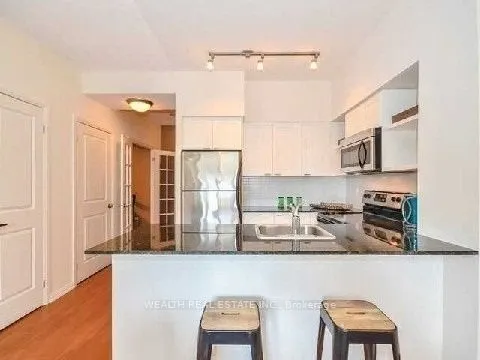 35 Hayden Street, #405
