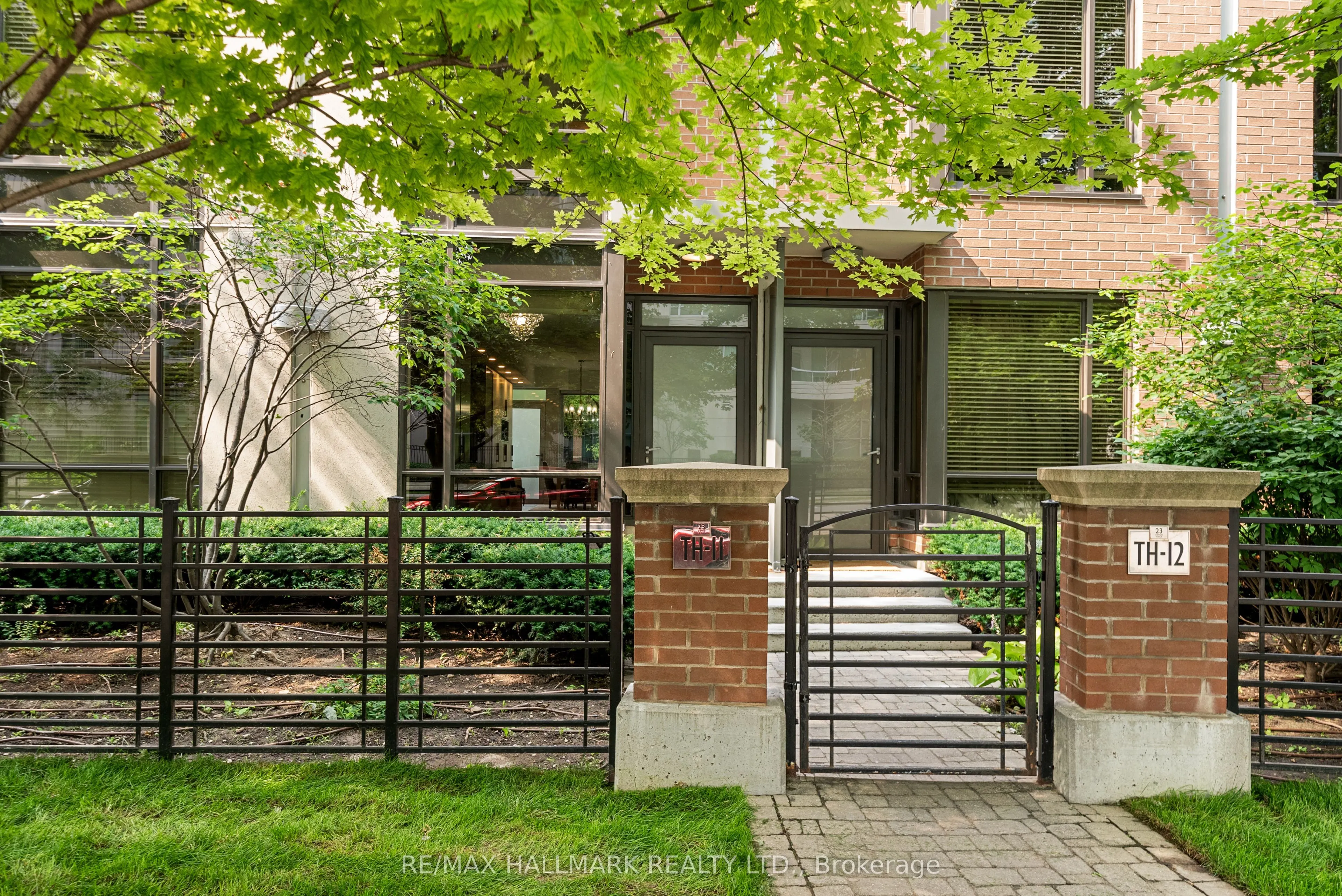 23 Sheppard Avenue E, #TH11